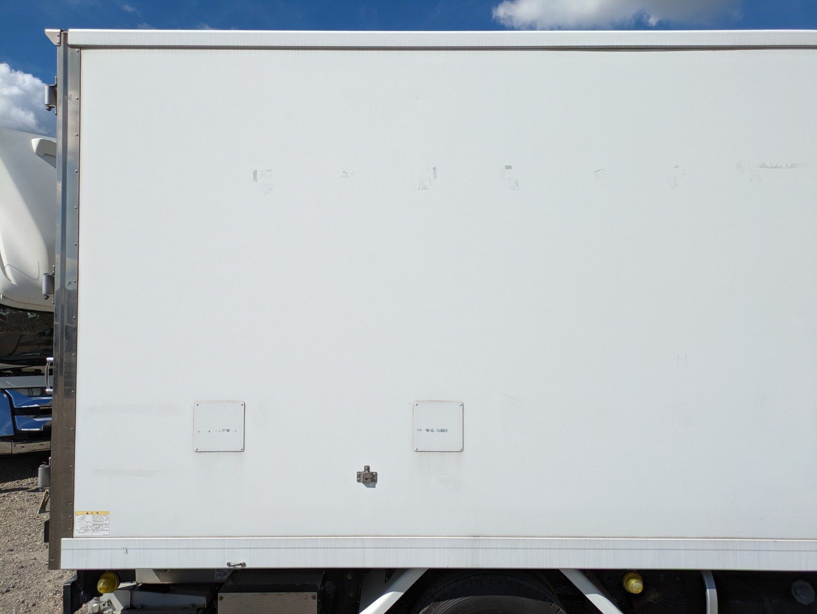 いすゞ エルフ TPG-NPR85AN(2WD)の写真33