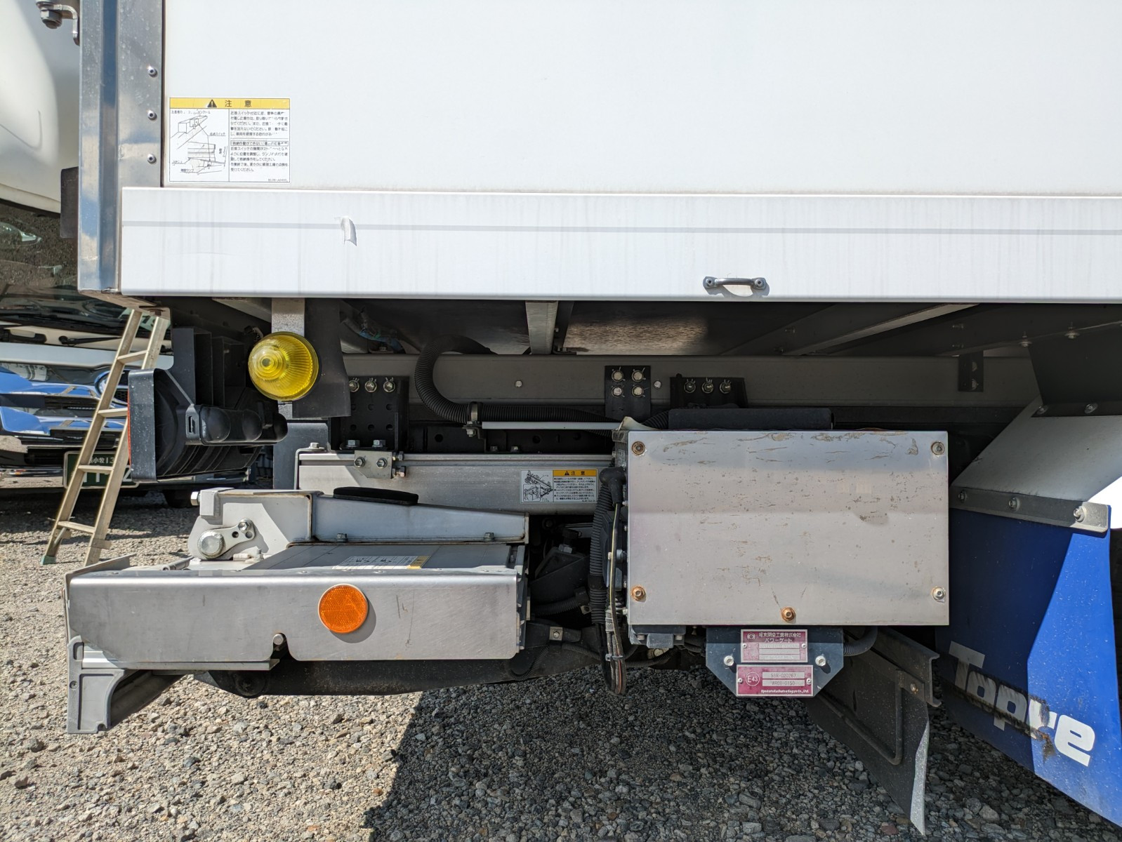 いすゞ エルフ TPG-NPR85AN(2WD)の写真34