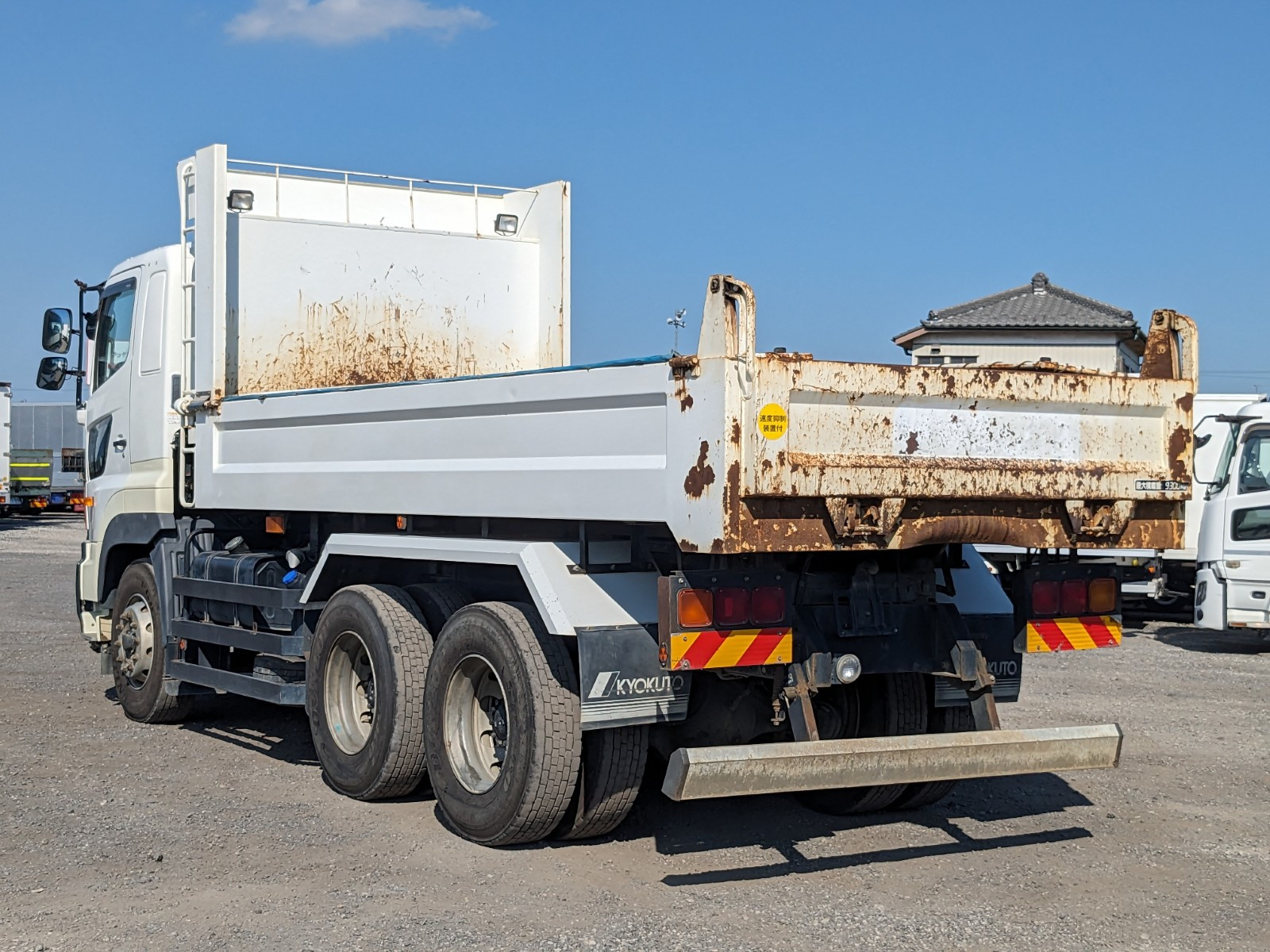 日野 プロフィア QPG-FS1AKDA(6x4)の写真4