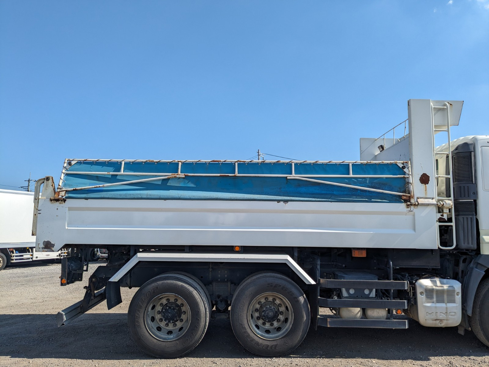 日野 プロフィア QPG-FS1AKDA(6x4)の写真25