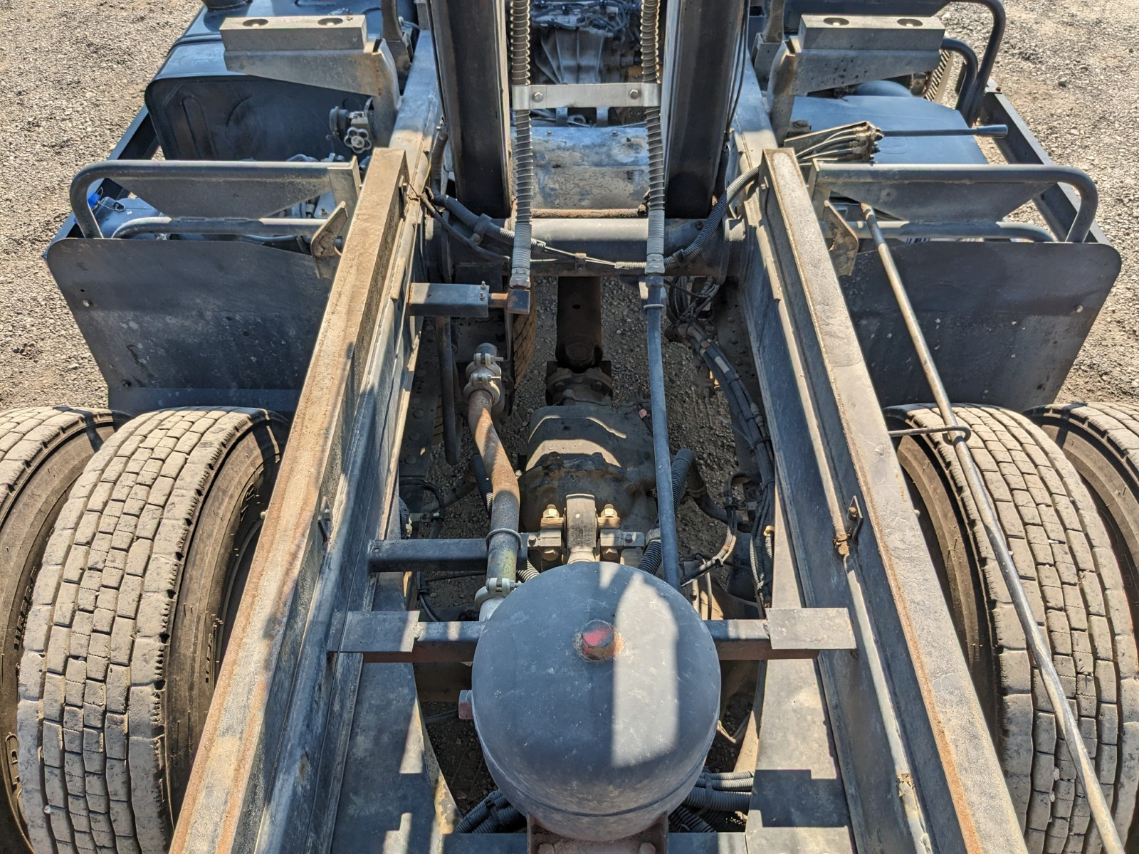 日野 プロフィア QPG-FS1AKDA(6x4)の写真35