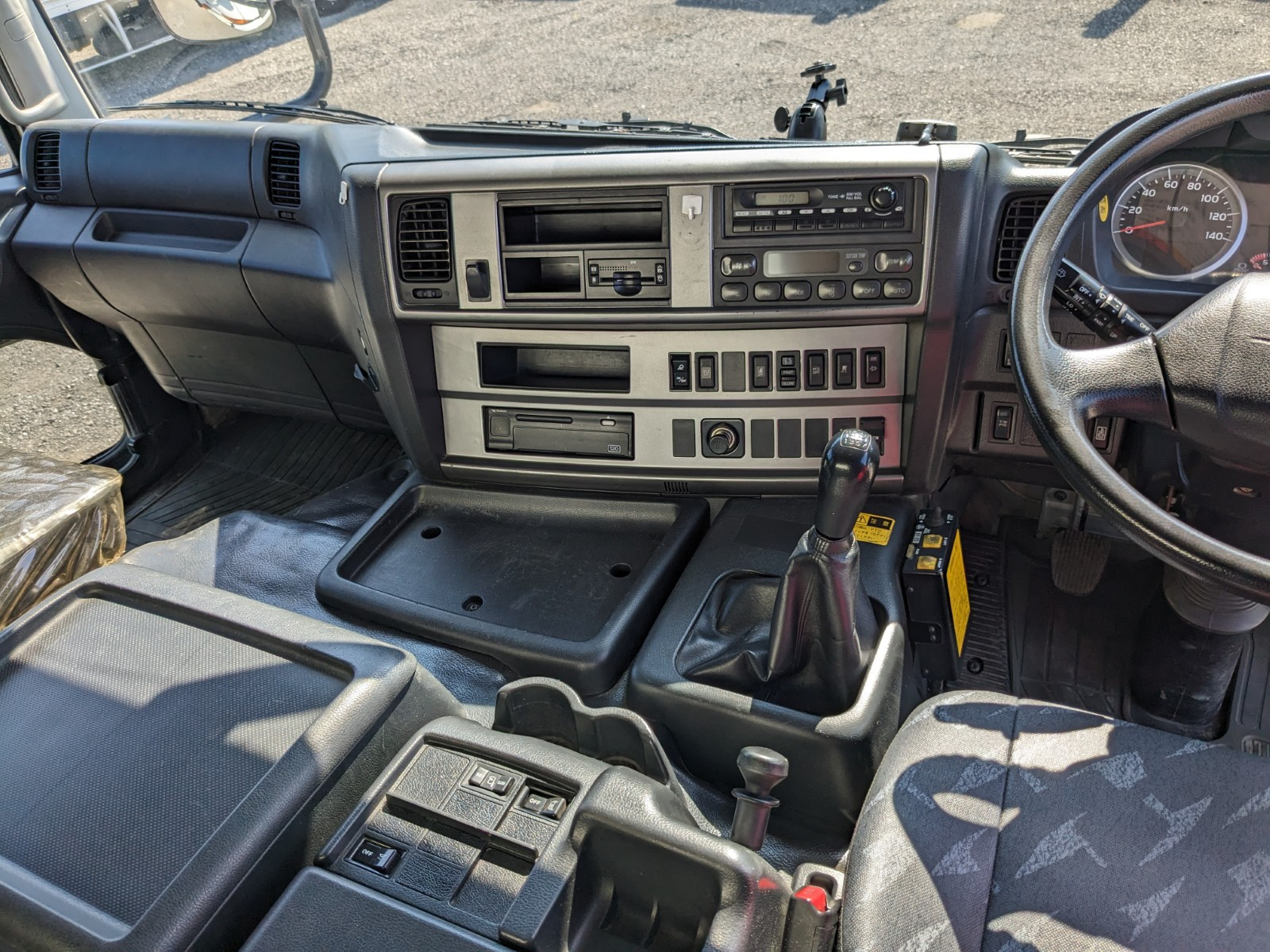 日野 プロフィア QPG-FS1AKDA(6x4)の写真41