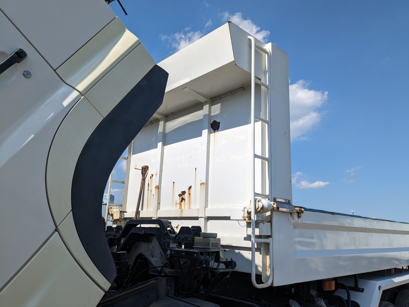 日野 プロフィア QPG-FS1AKDA(6x4)の写真45