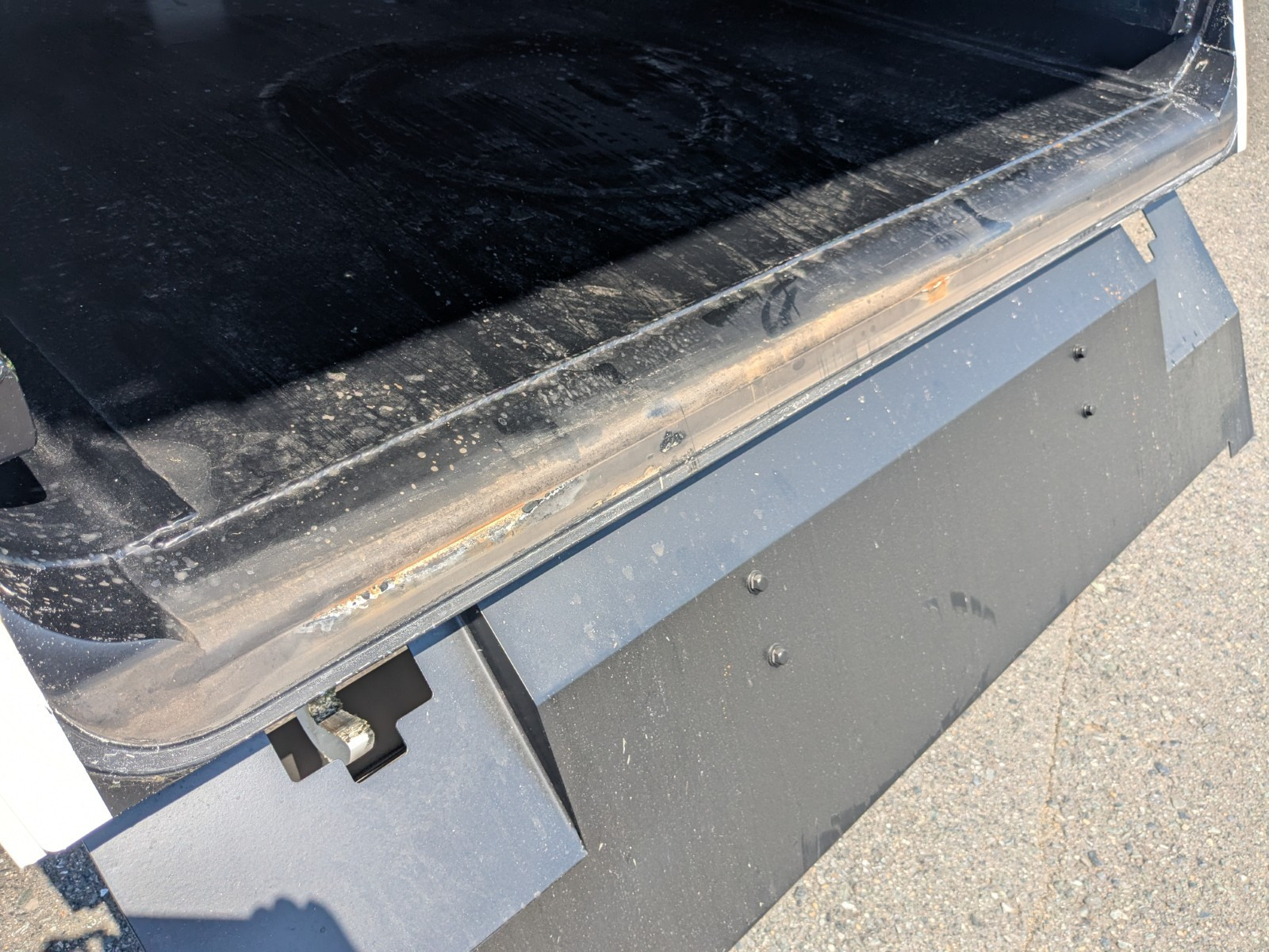 三菱 キャンター 2RG-FEAV0(2WD)の写真18