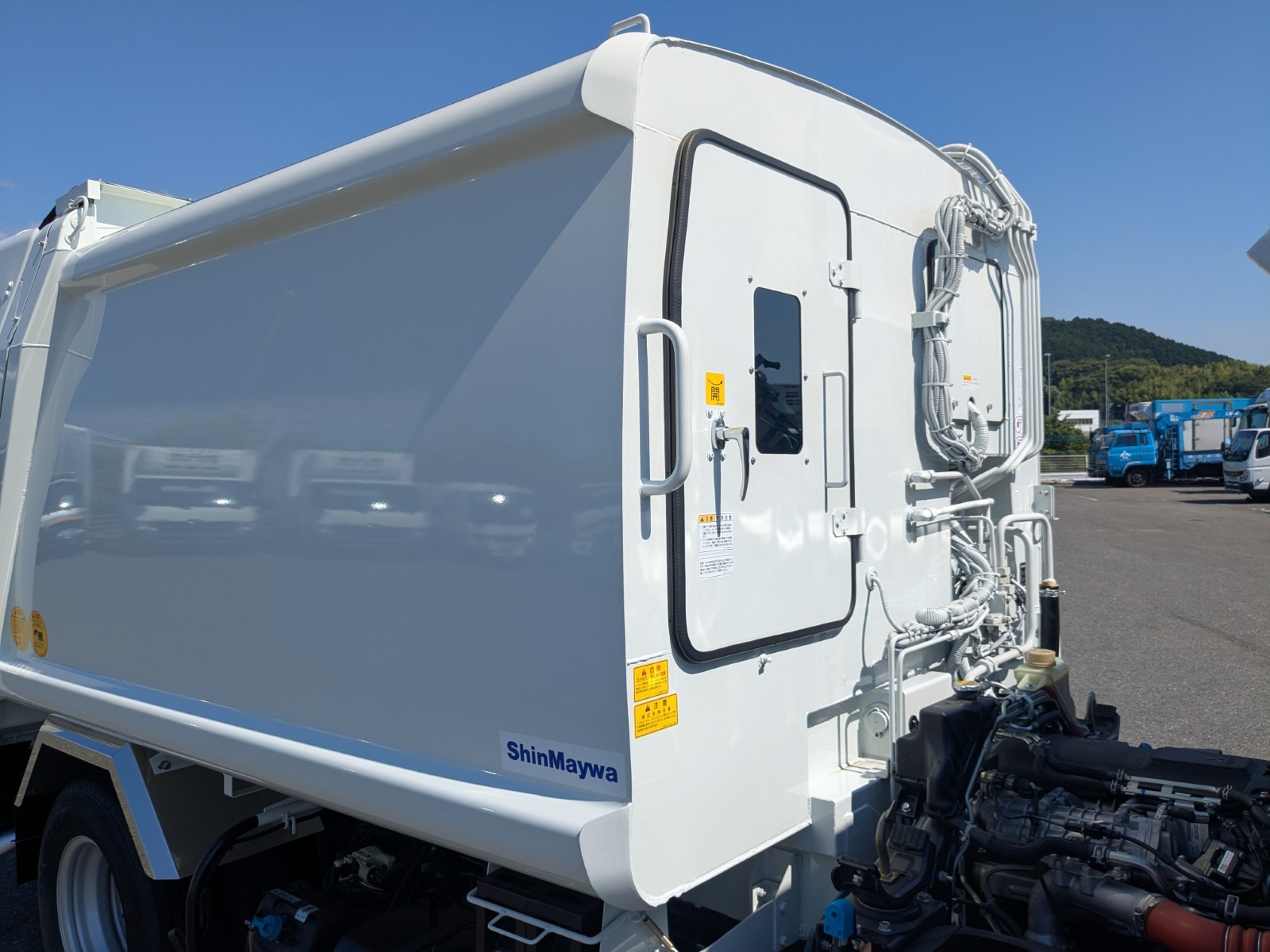 三菱 キャンター 2RG-FEAV0(2WD)の写真44