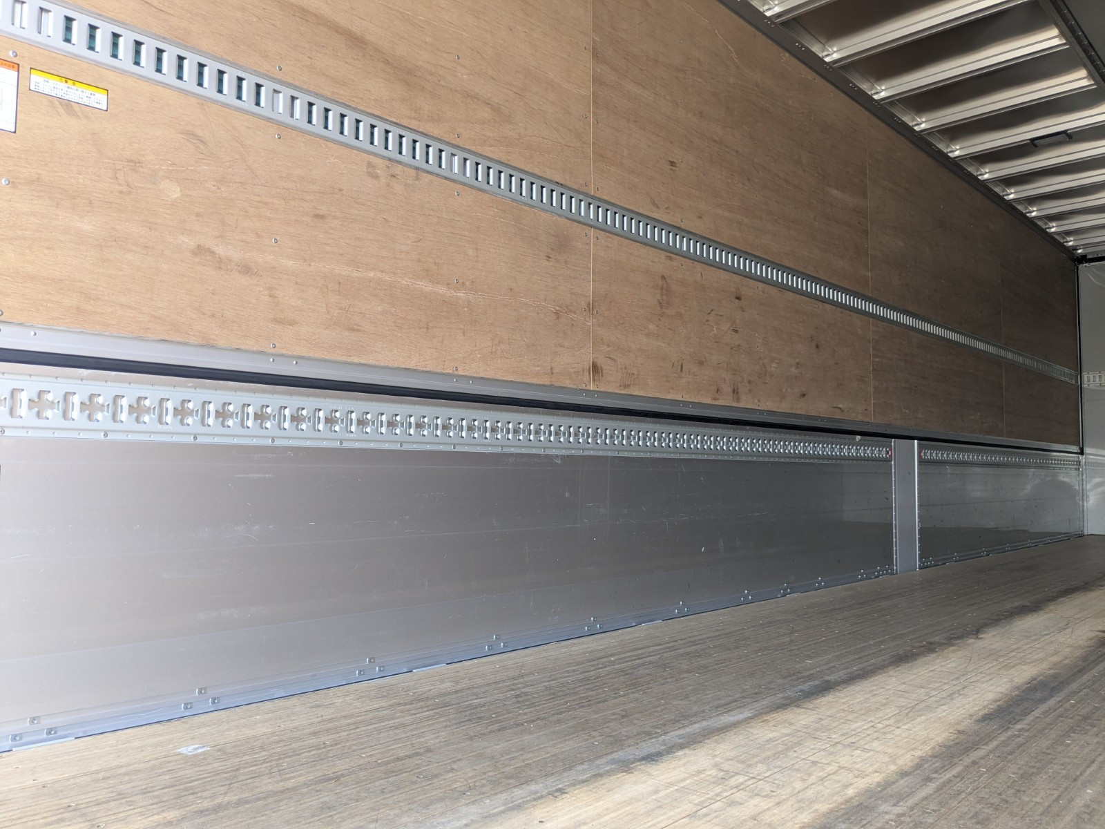 いすゞ ギガ 2PG-CYJ77D(8x4)の写真14