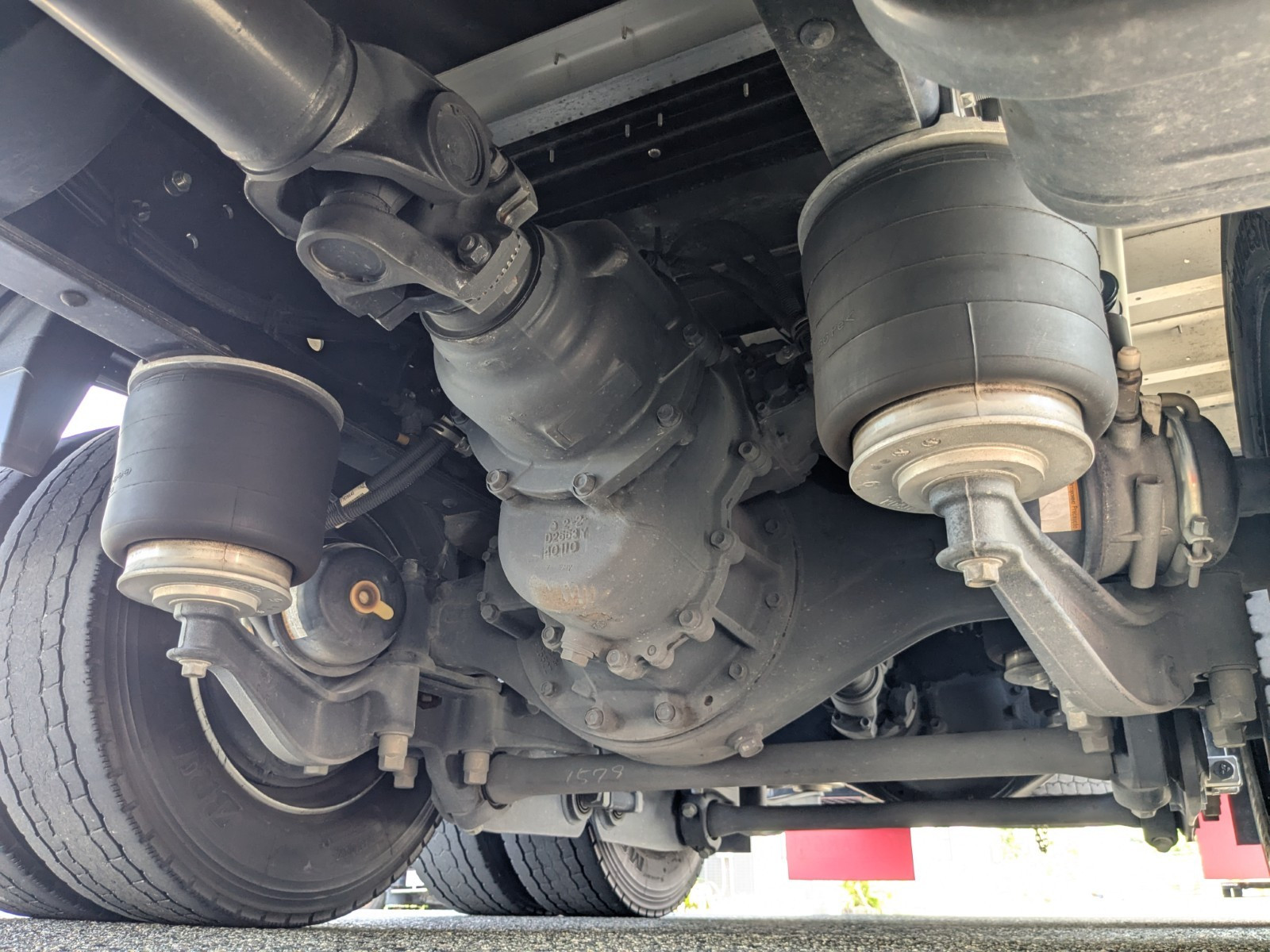 いすゞ ギガ 2PG-CYJ77D(8x4)の写真25