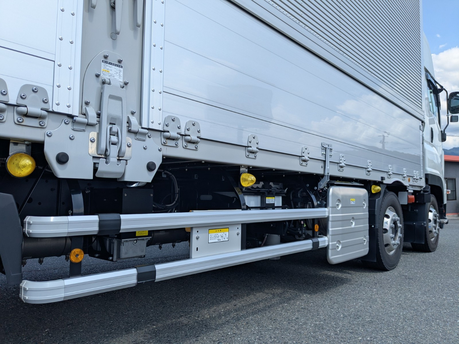 いすゞ ギガ 2PG-CYJ77D(8x4)の写真33