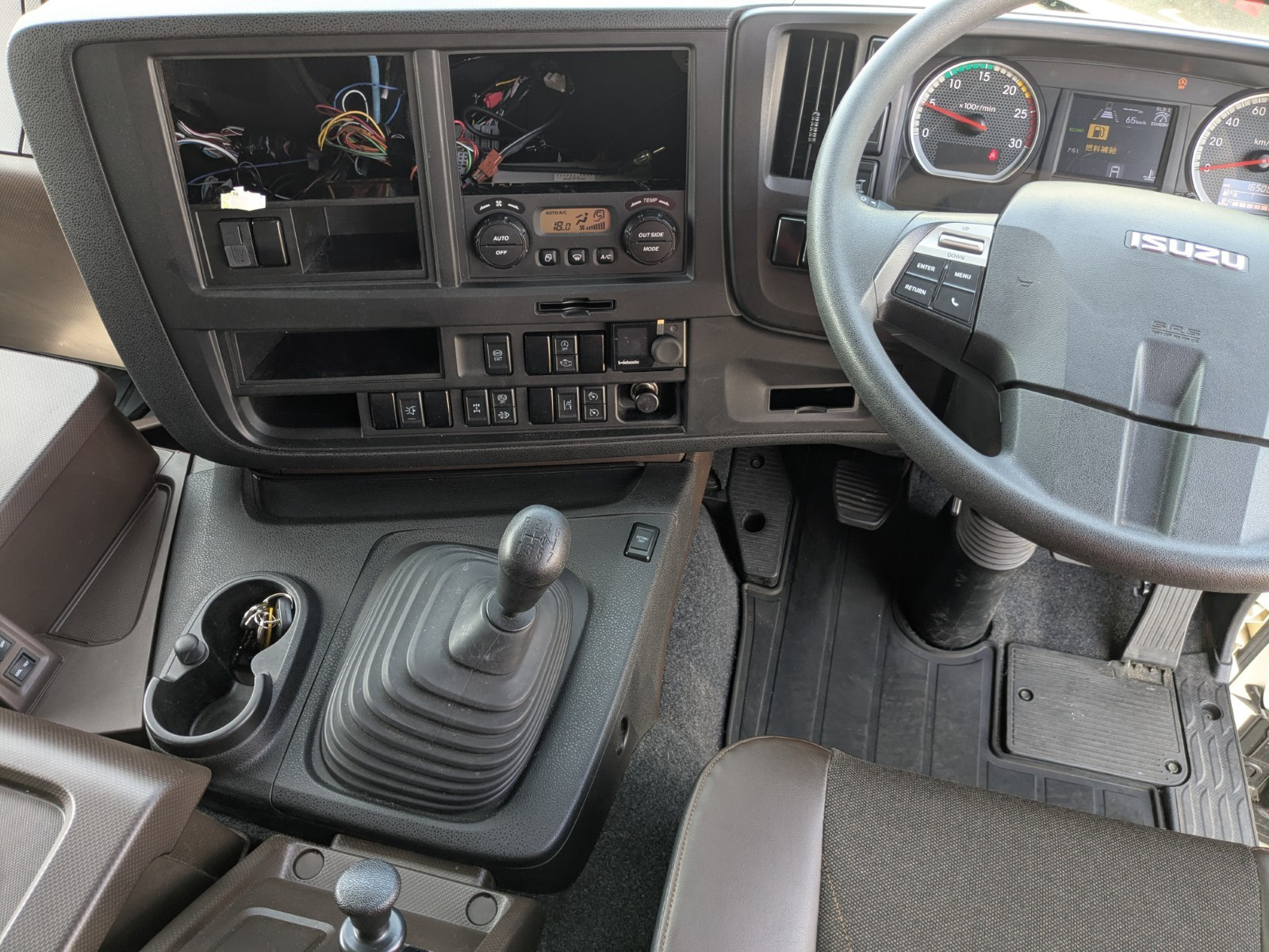 いすゞ ギガ 2PG-CYJ77D(8x4)の写真37