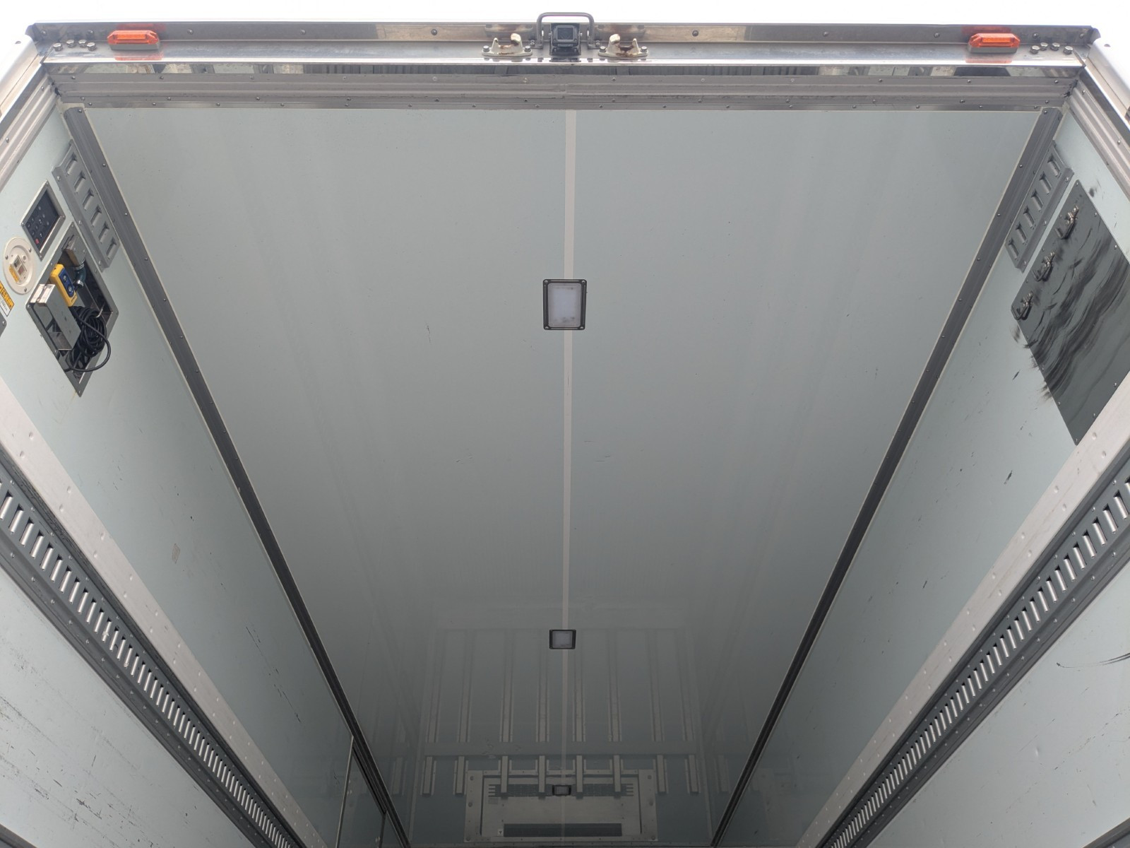 日野 レンジャー 2KG-FD2ABG(2WD)の写真10