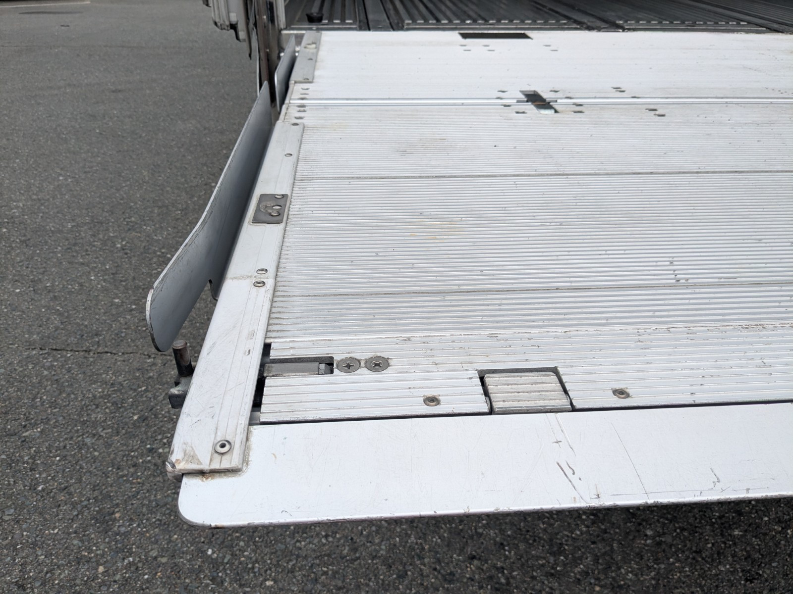 日野 レンジャー 2KG-FD2ABG(2WD)の写真13