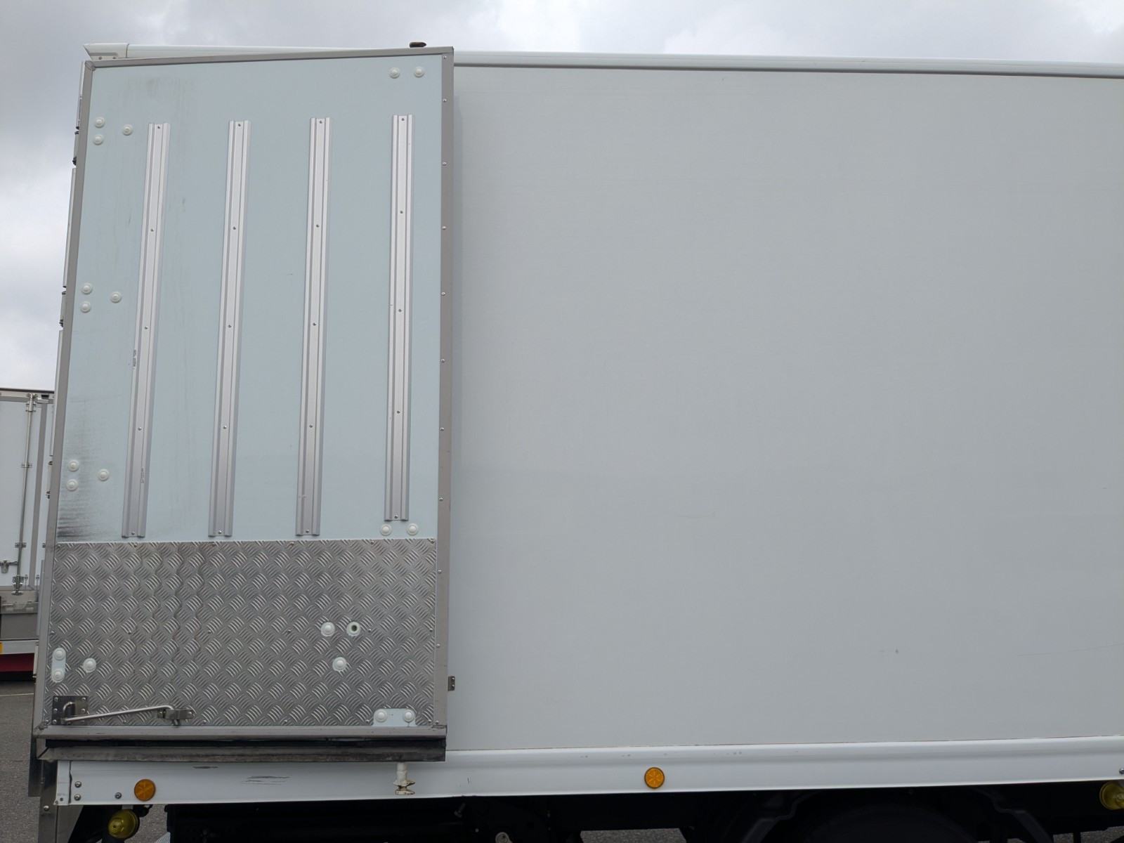 日野 レンジャー 2KG-FD2ABG(2WD)の写真29