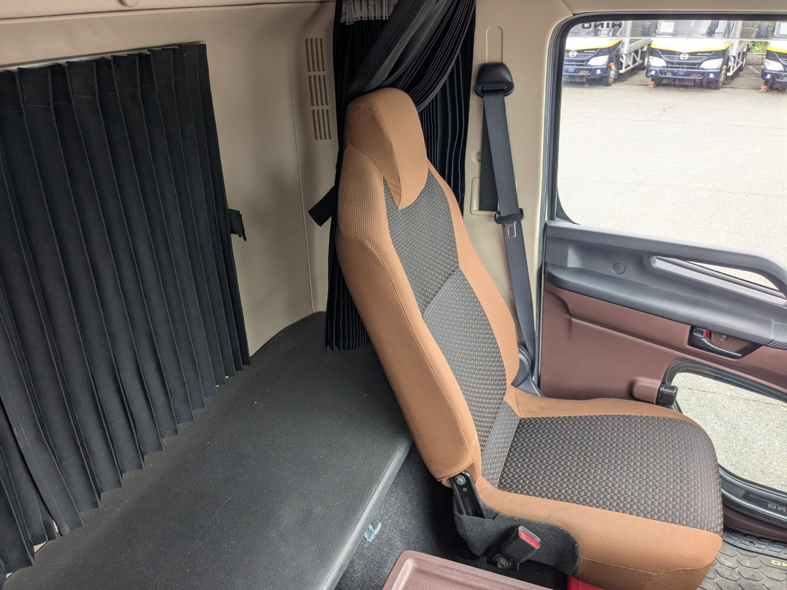 日野 レンジャー 2KG-FD2ABG(2WD)の写真34