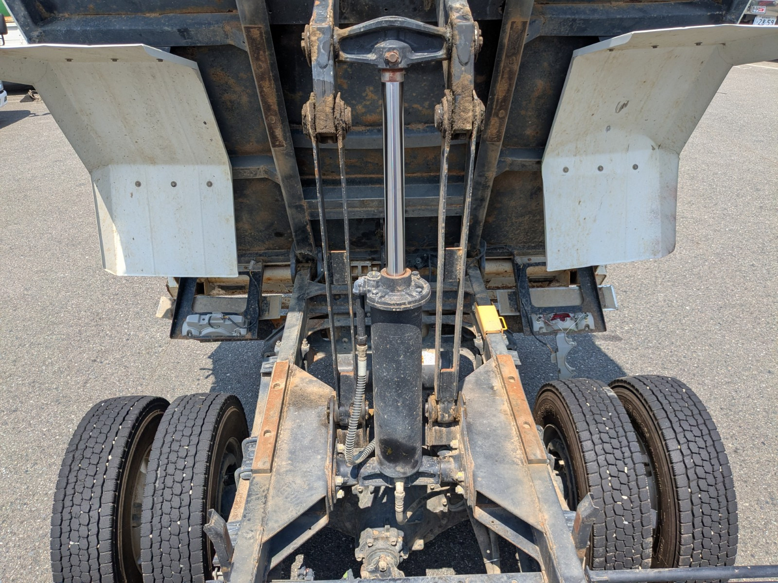 UD コンドル 2PG-BRR90S2(2WD)の写真15