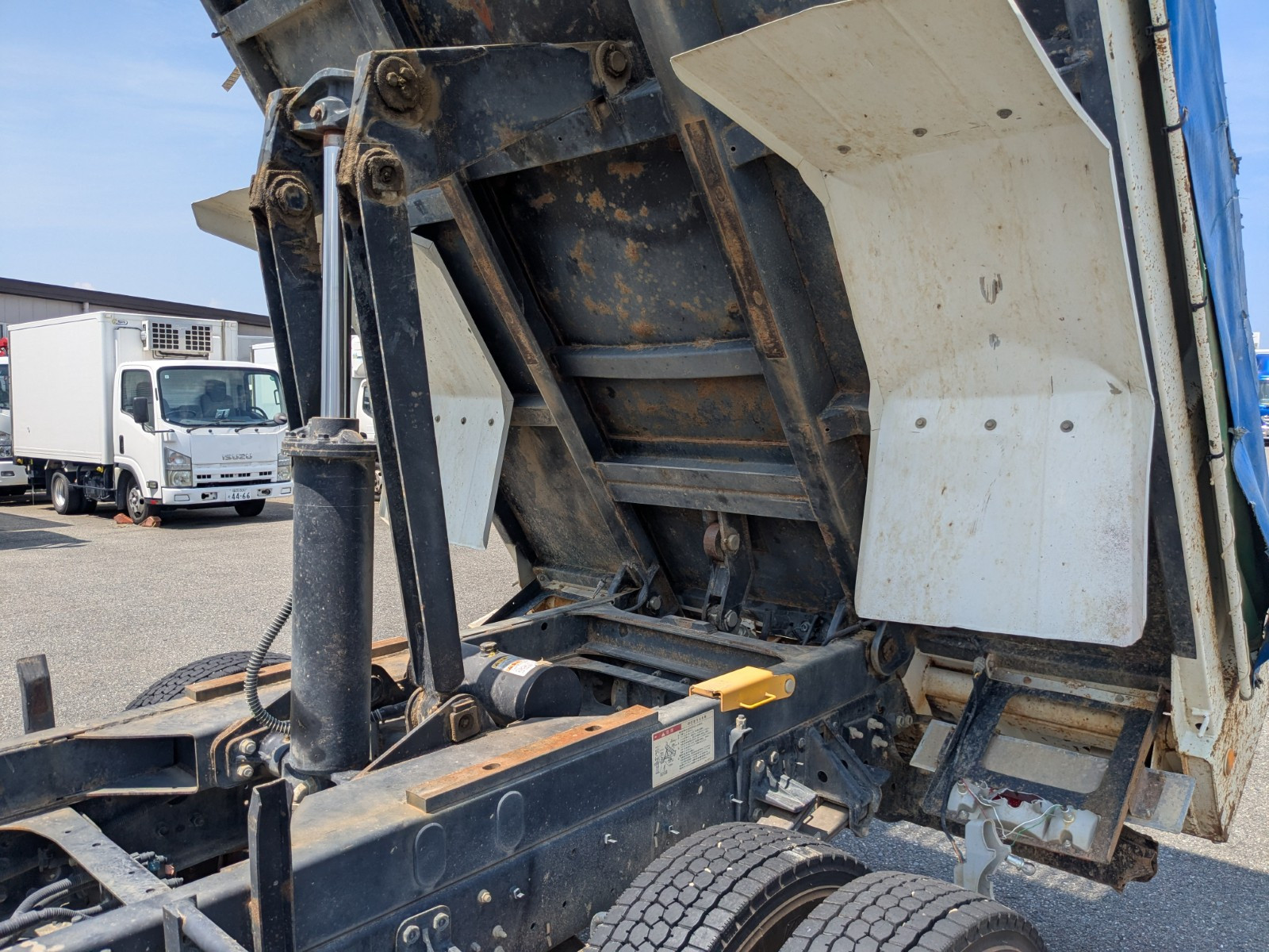 UD コンドル 2PG-BRR90S2(2WD)の写真19