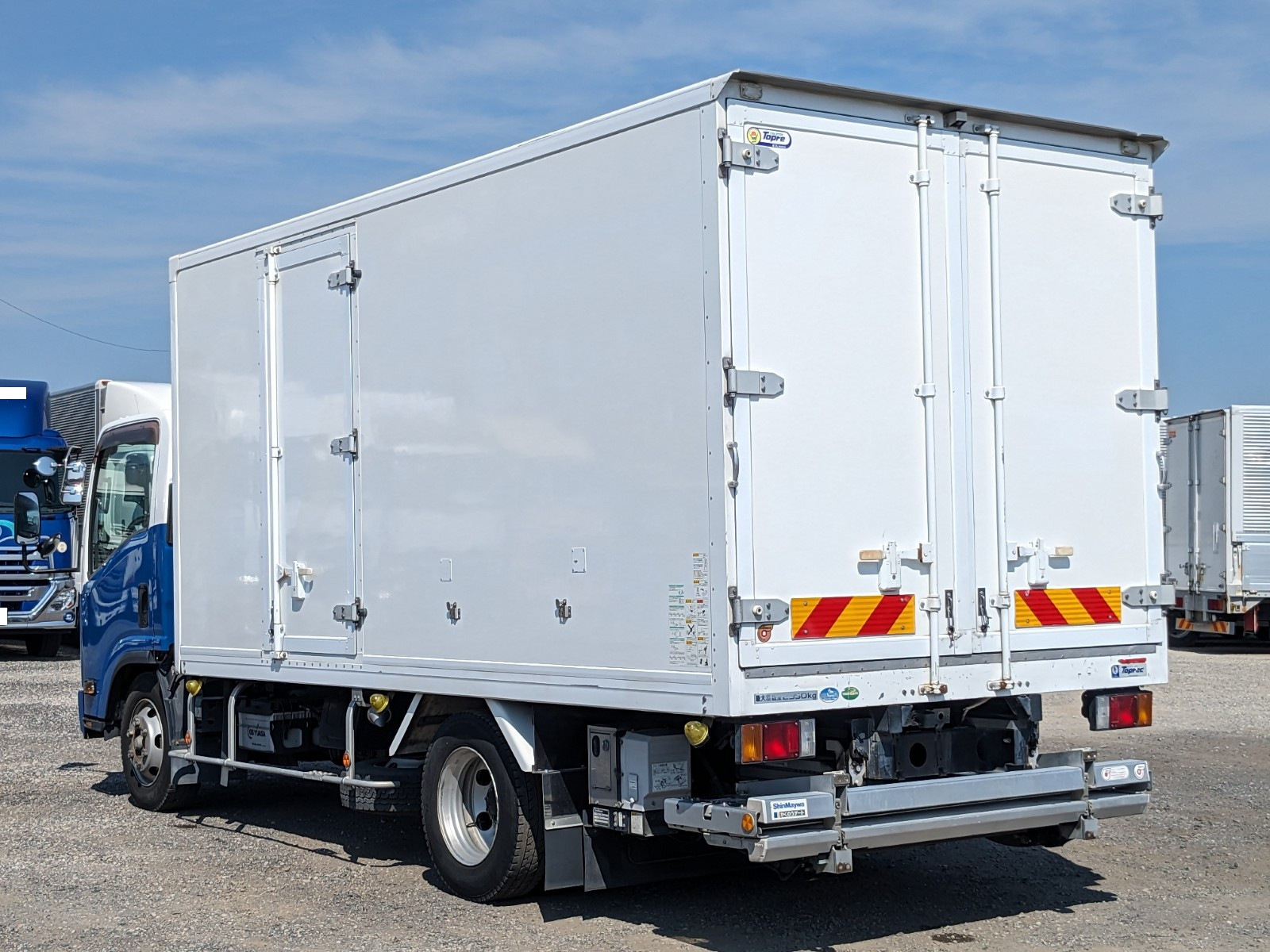 いすゞ エルフ TPG-NPR85AN(2WD)の写真4