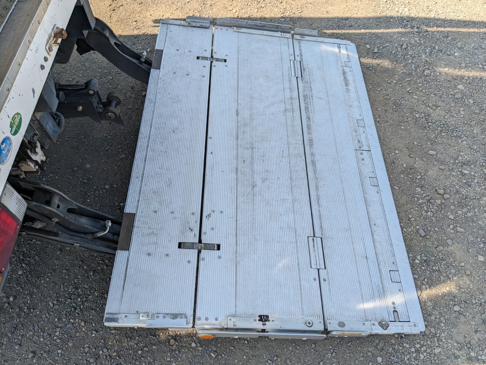 いすゞ エルフ TPG-NPR85AN(2WD)の写真12