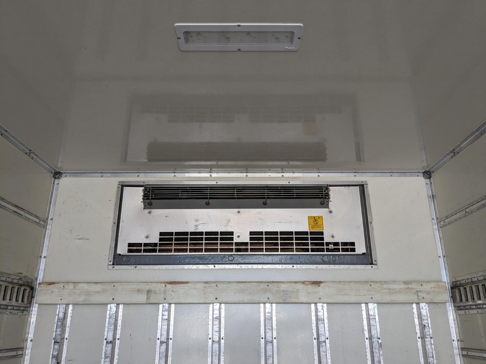 いすゞ エルフ TPG-NPR85AN(2WD)の写真19