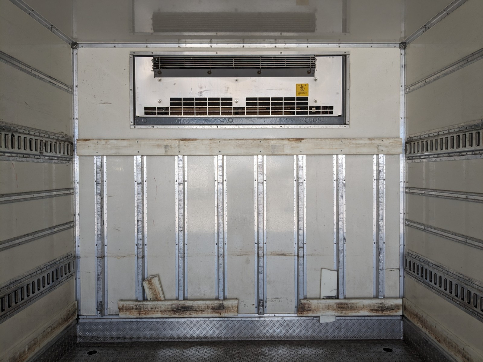 いすゞ エルフ TPG-NPR85AN(2WD)の写真20