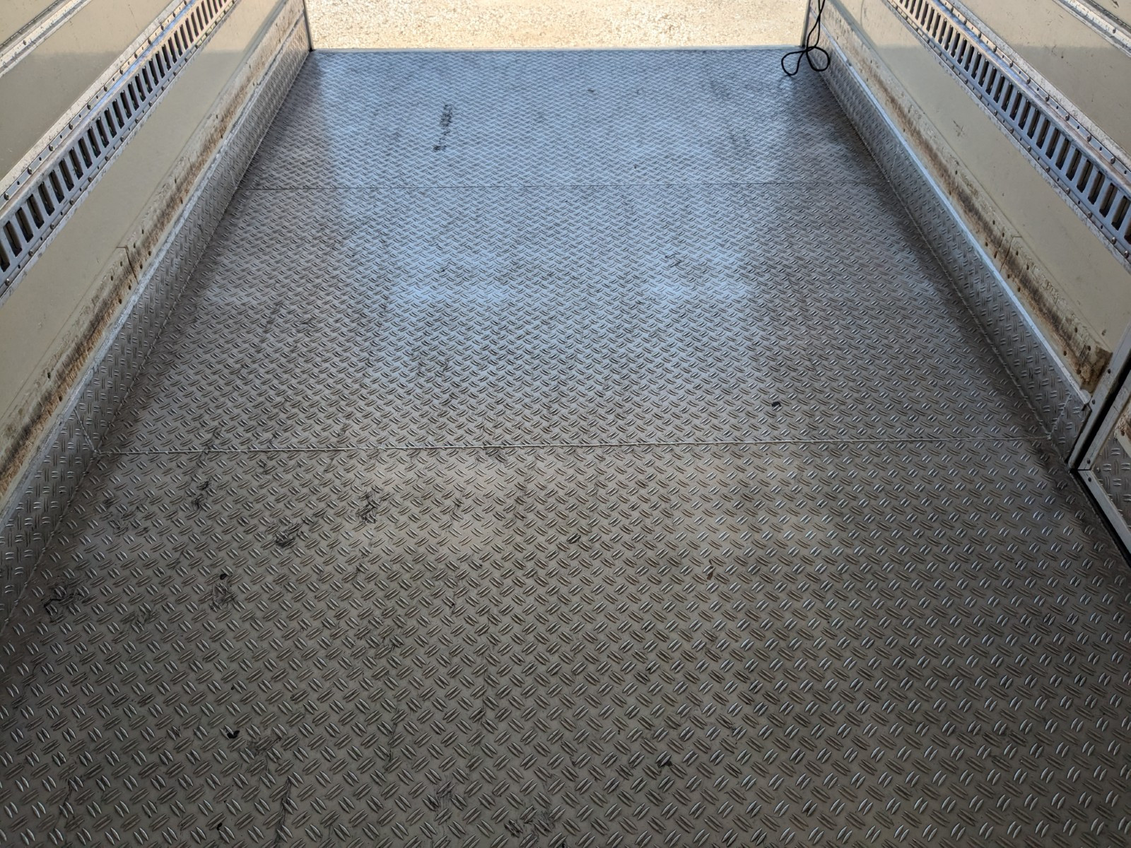 いすゞ エルフ TPG-NPR85AN(2WD)の写真21