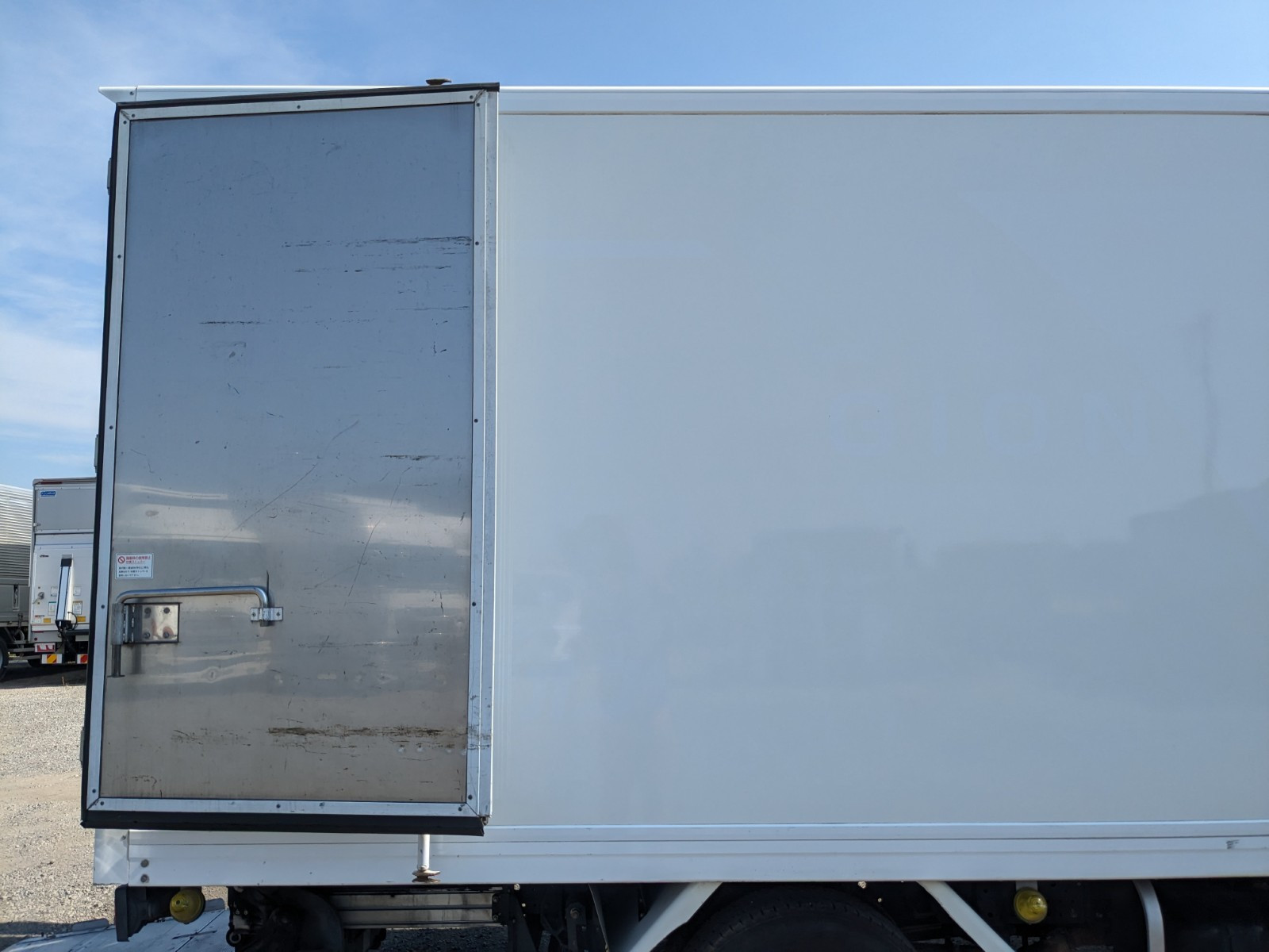 いすゞ エルフ TPG-NPR85AN(2WD)の写真32