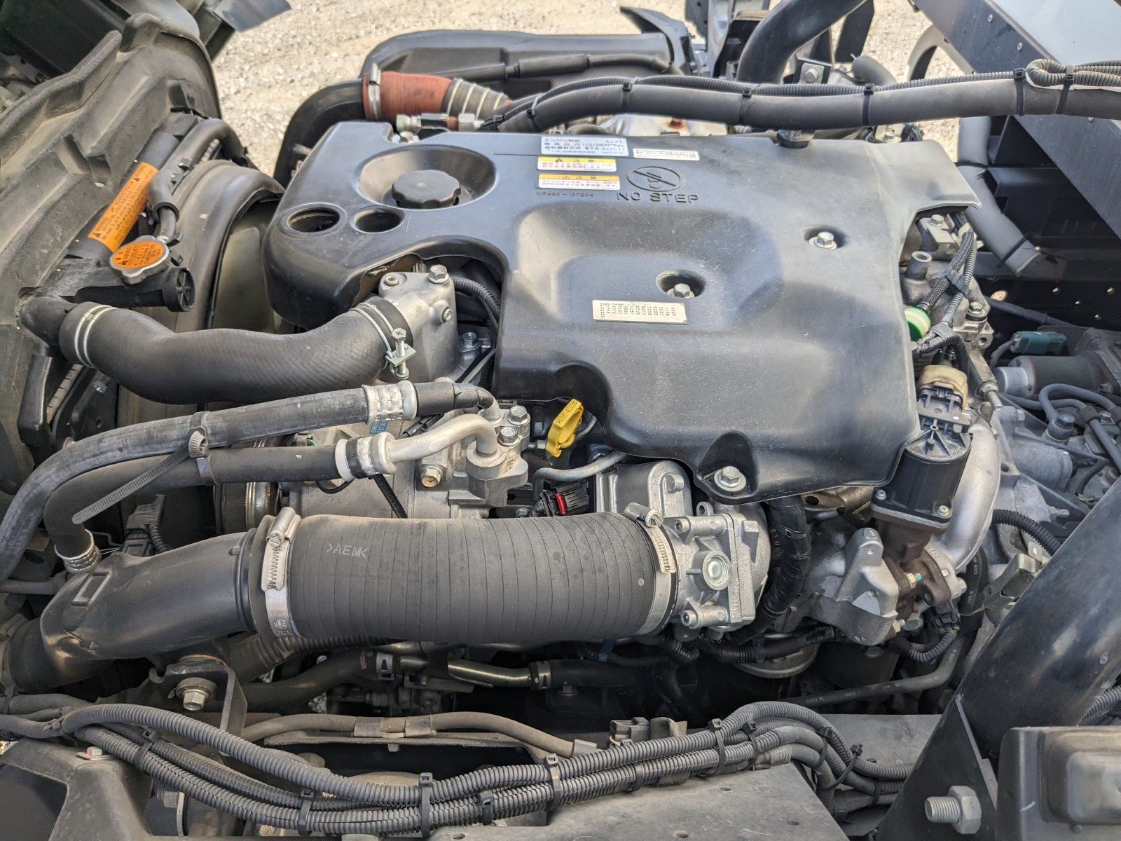 いすゞ エルフ TPG-NPR85AN(2WD)の写真42