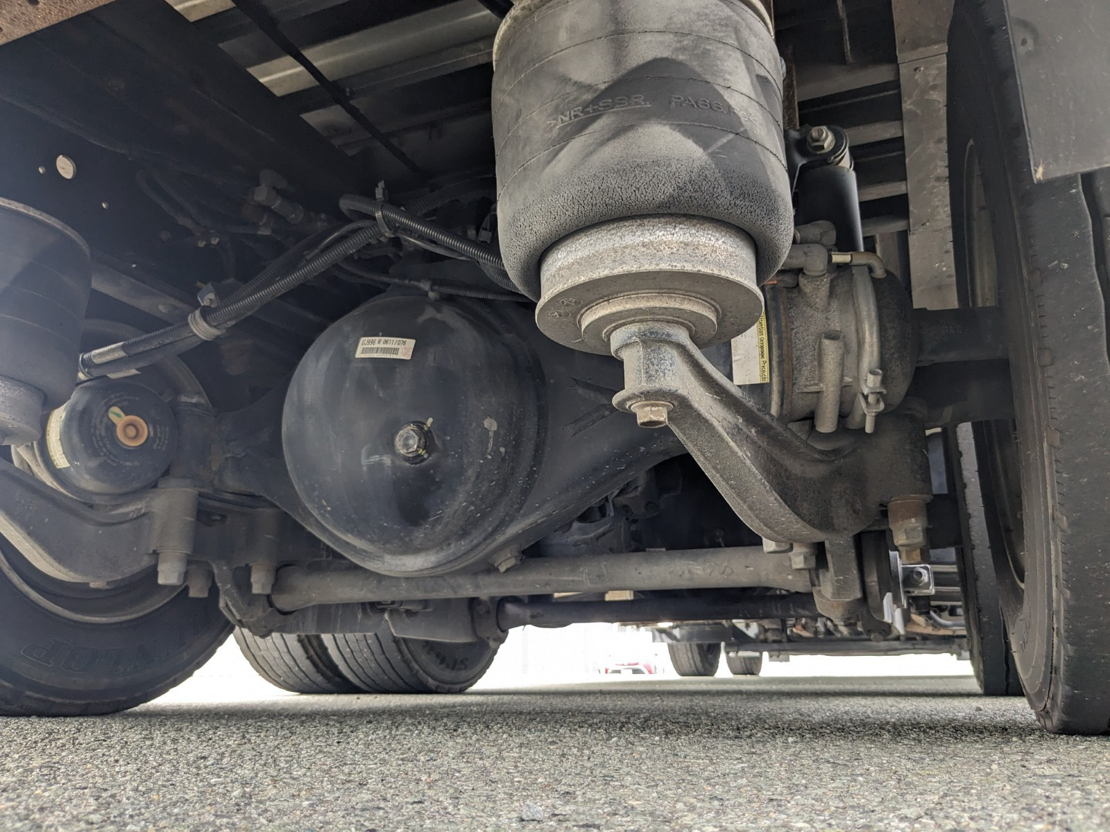 いすゞ ギガ QKG-CYJ77A(8x4)の写真17