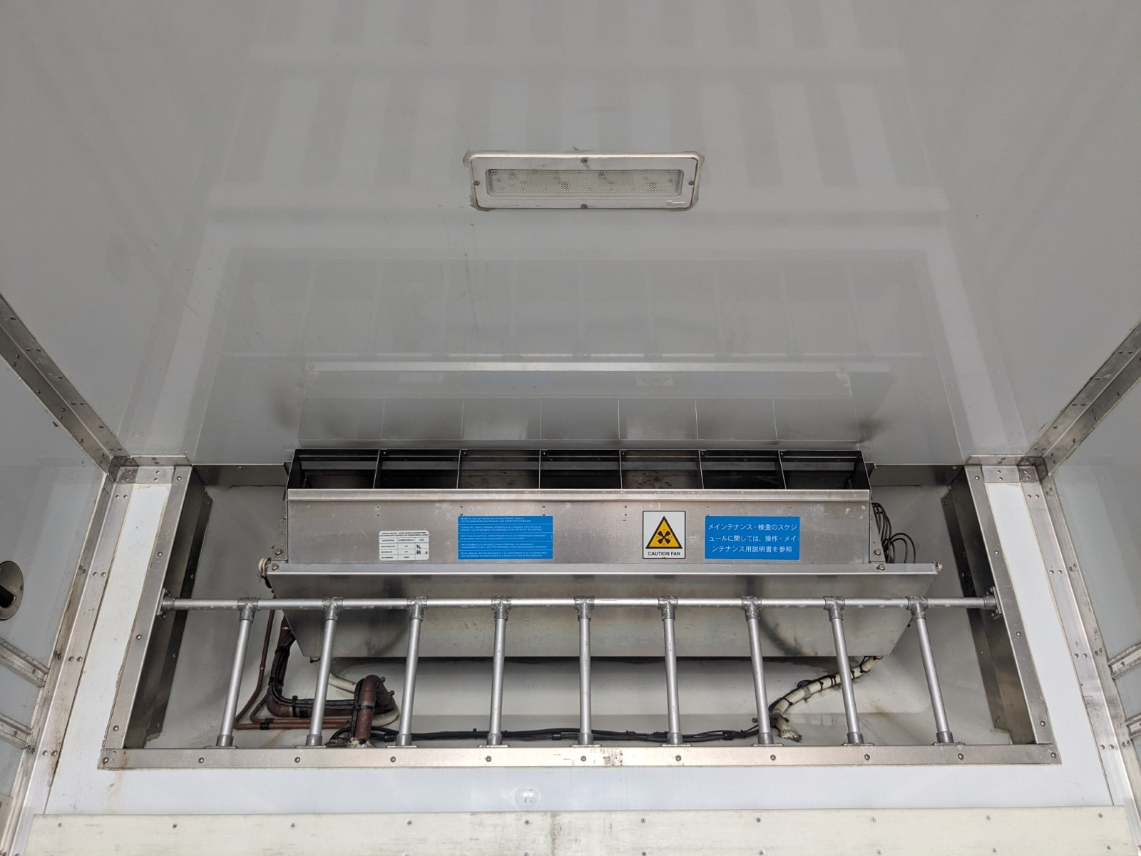 いすゞ ギガ QKG-CYJ77A(8x4)の写真26