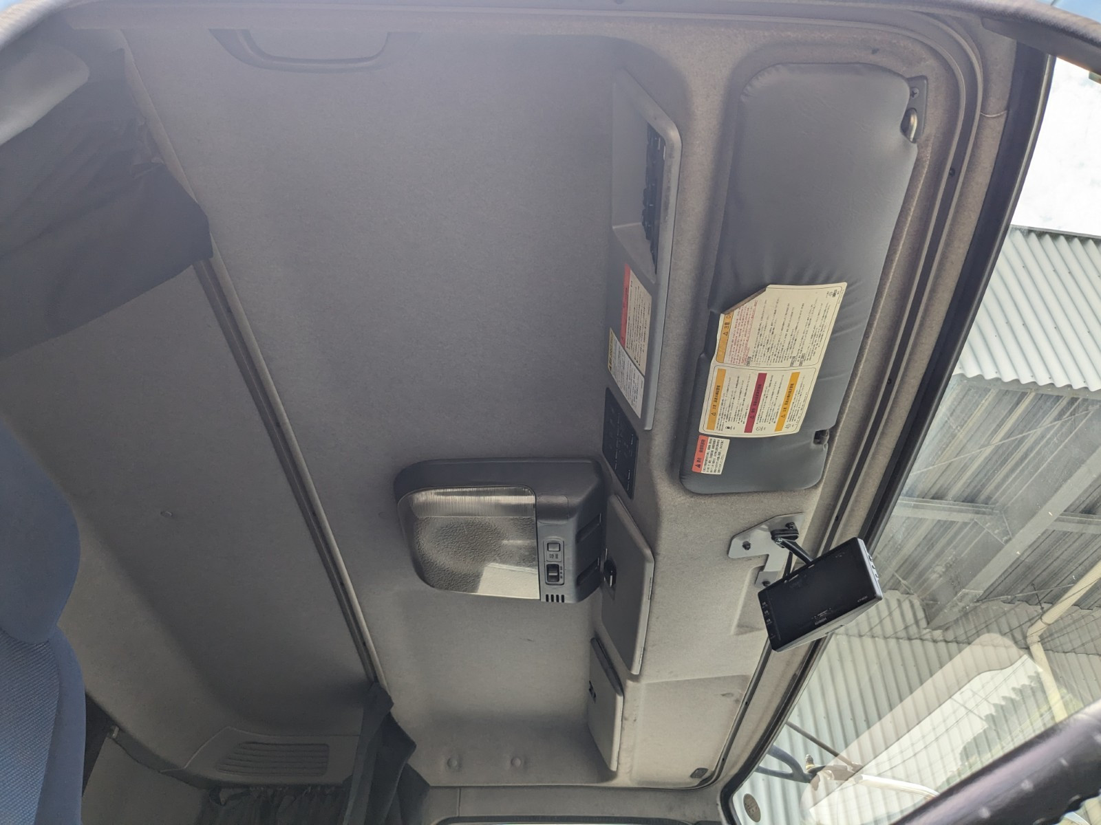 いすゞ ギガ QKG-CYJ77A(8x4)の写真34