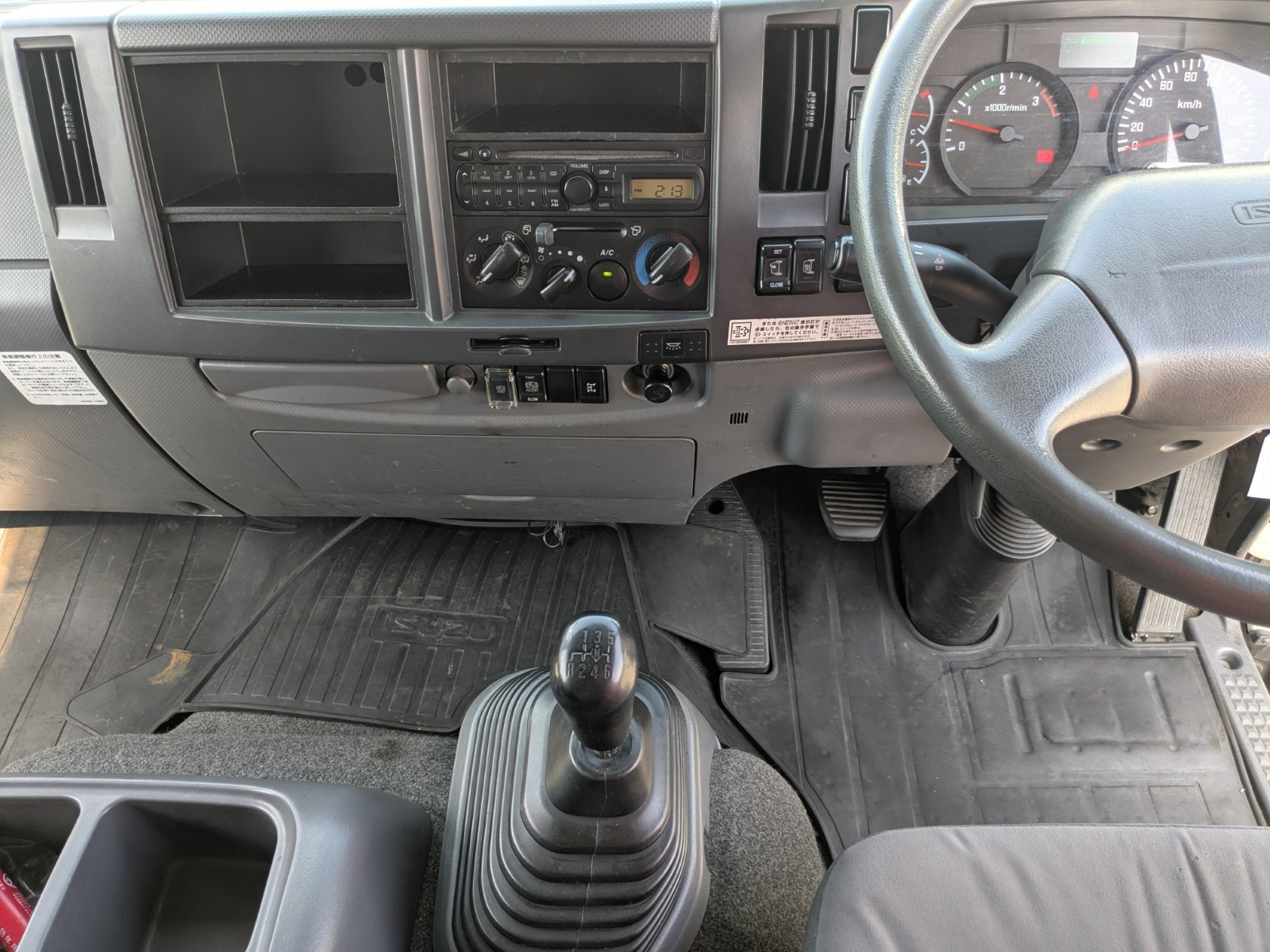 いすゞ フォワード TKG-FRR90T2(2WD)の写真42