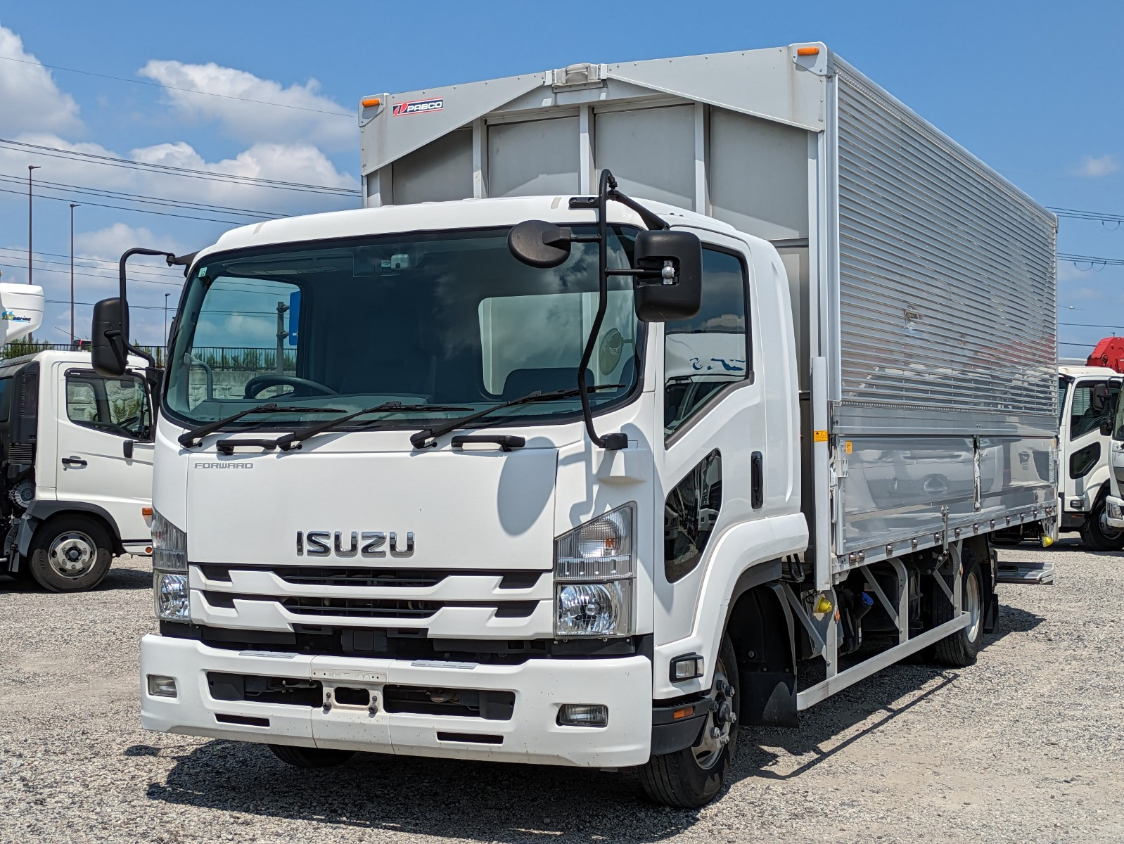 いすゞ フォワード 2PG-FRR90S2(2WD)の写真1