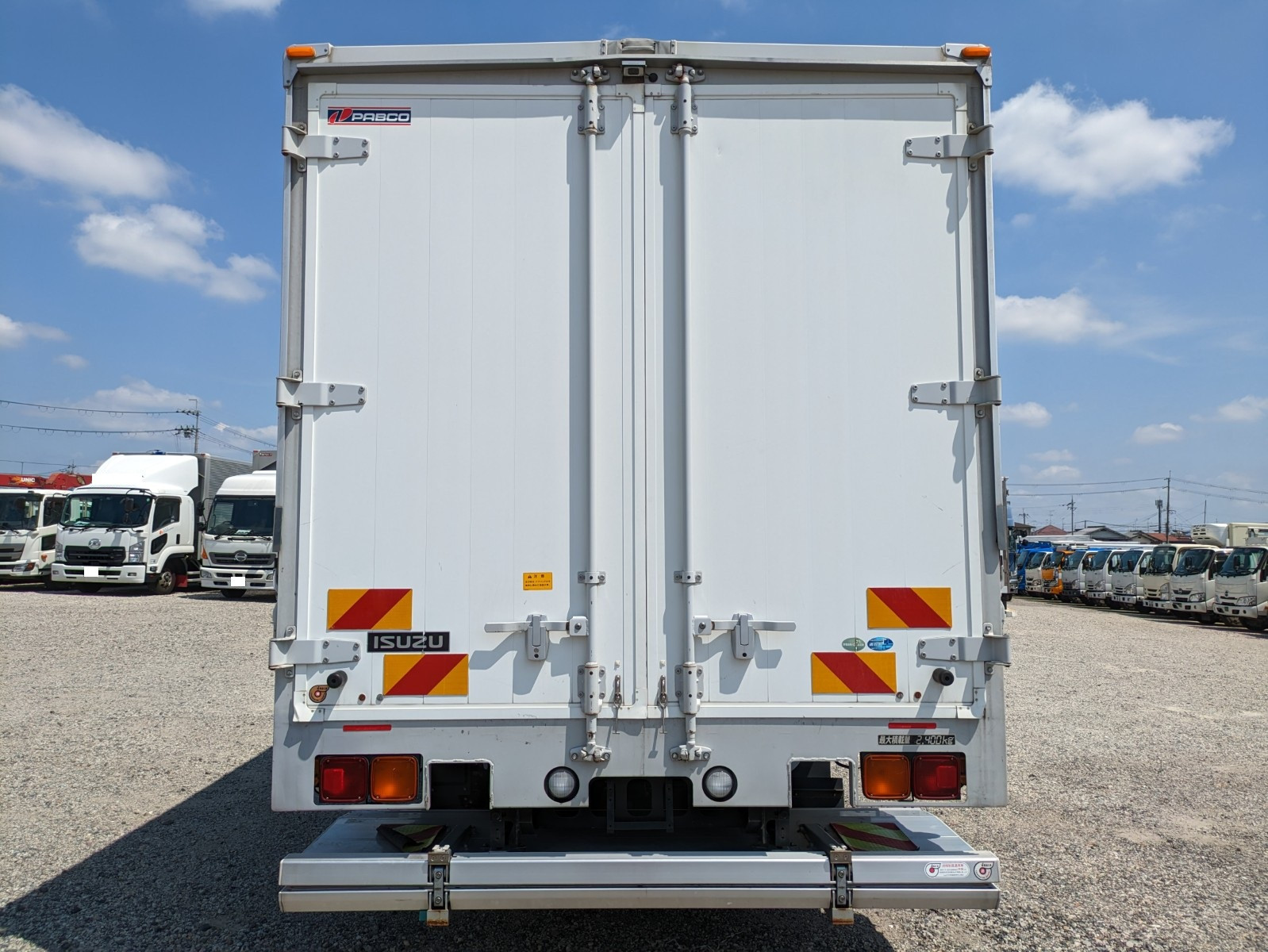 いすゞ フォワード 2PG-FRR90S2(2WD)の写真10