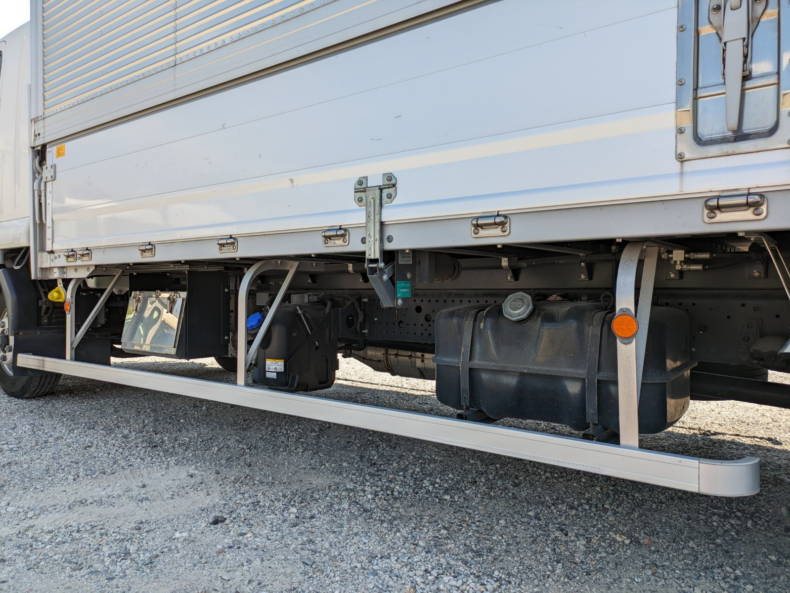 いすゞ フォワード 2PG-FRR90S2(2WD)の写真27