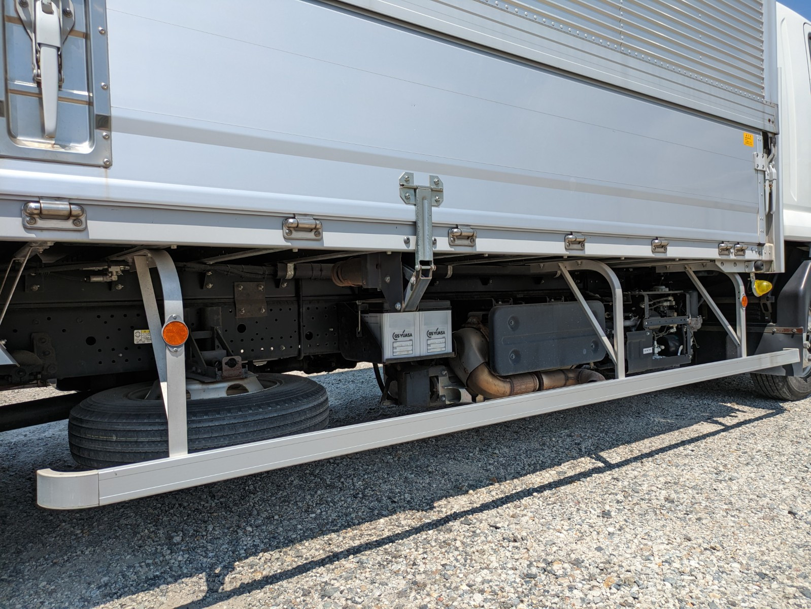 いすゞ フォワード 2PG-FRR90S2(2WD)の写真33