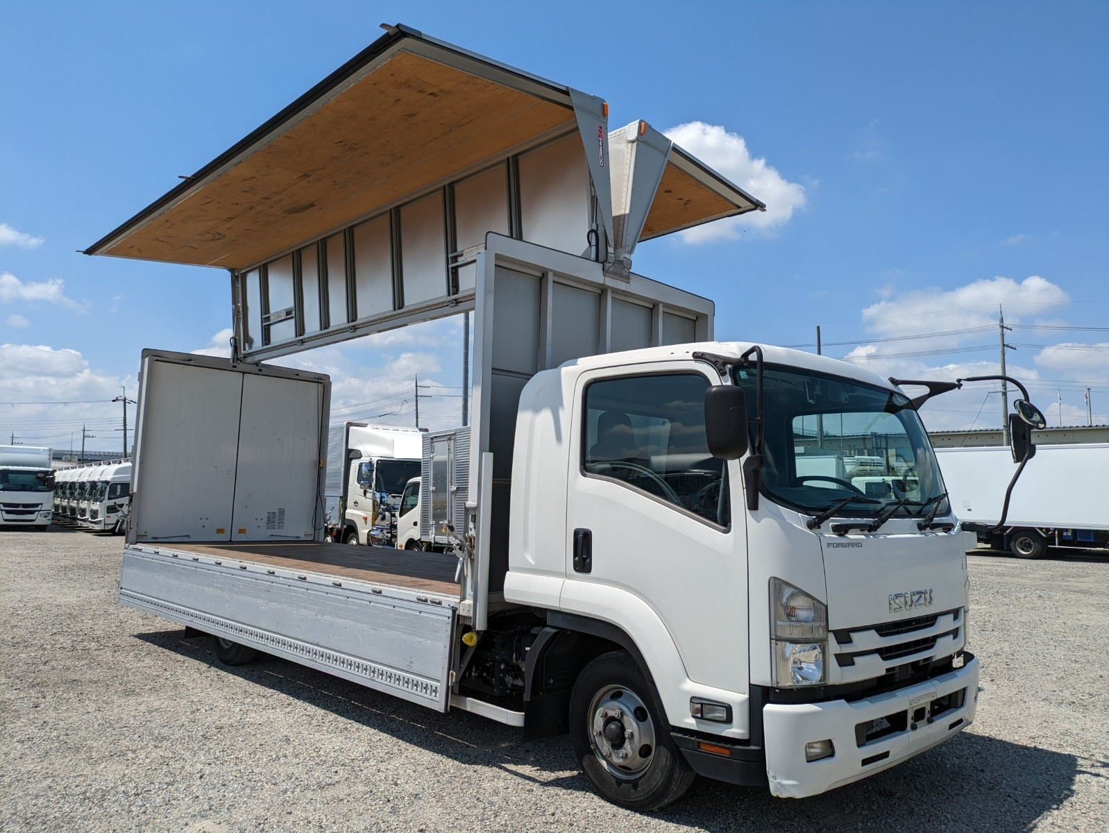 いすゞ フォワード 2PG-FRR90S2(2WD)の写真35