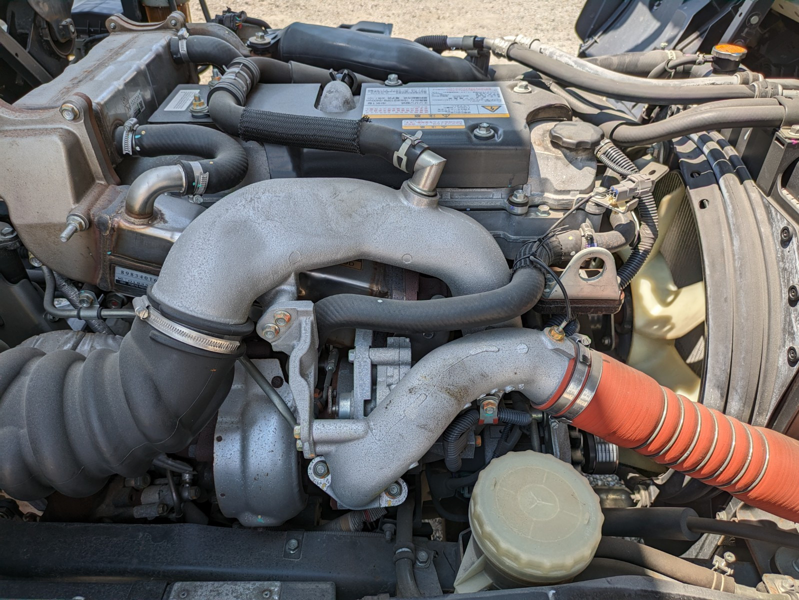 いすゞ フォワード 2PG-FRR90S2(2WD)の写真48