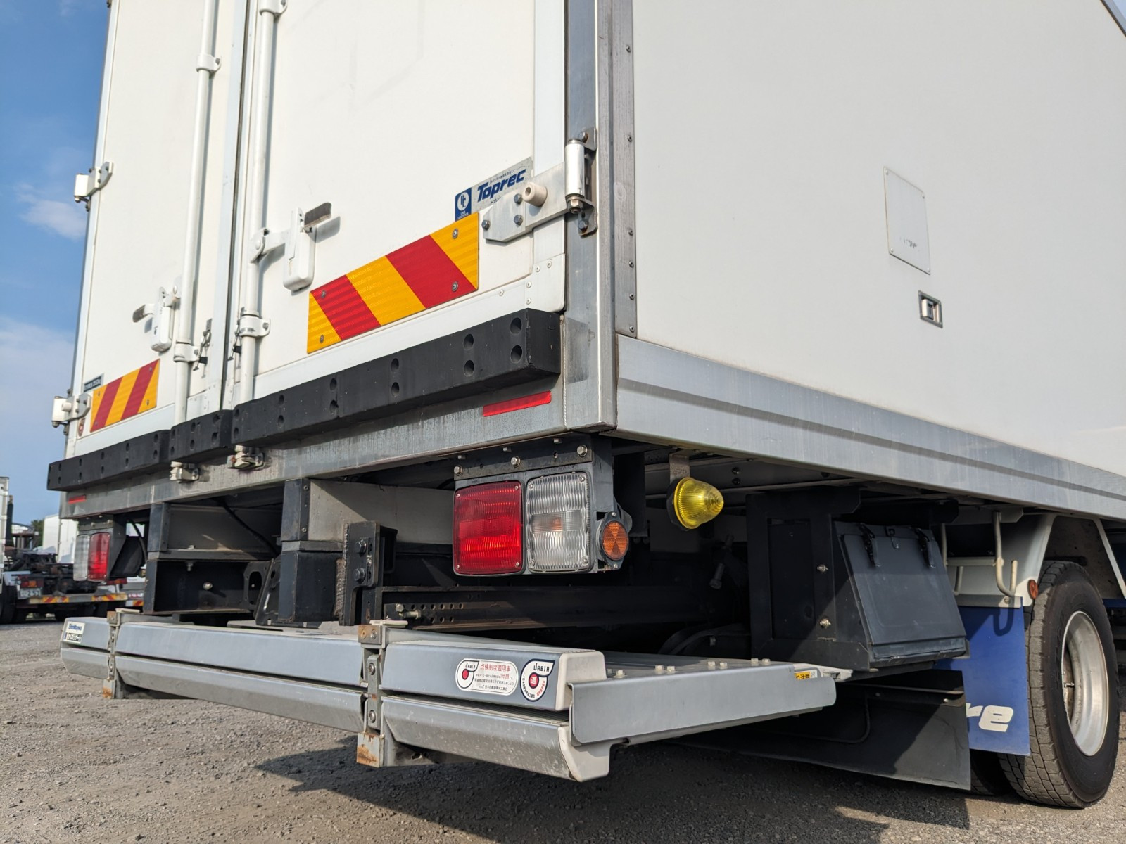 日野 レンジャー 2KG-FC2ABA(2WD)の写真7