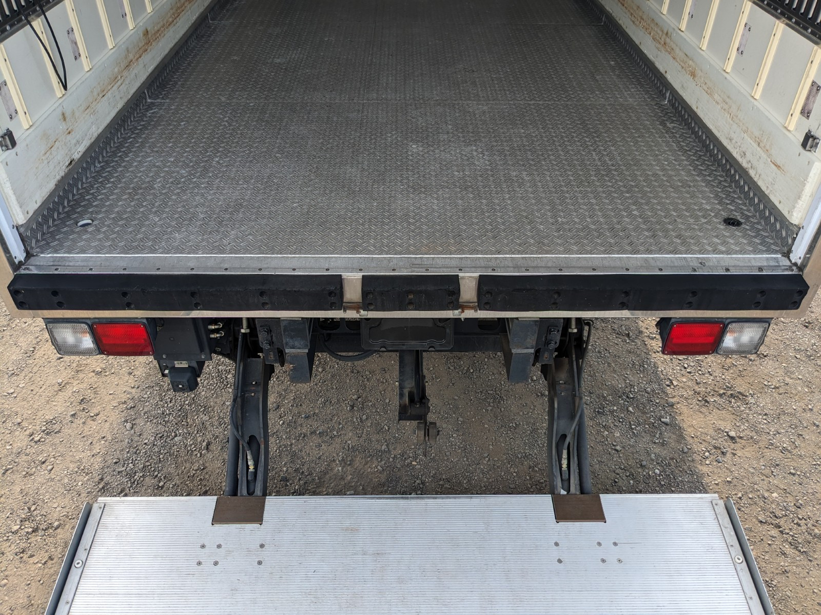 日野 レンジャー 2KG-FC2ABA(2WD)の写真14