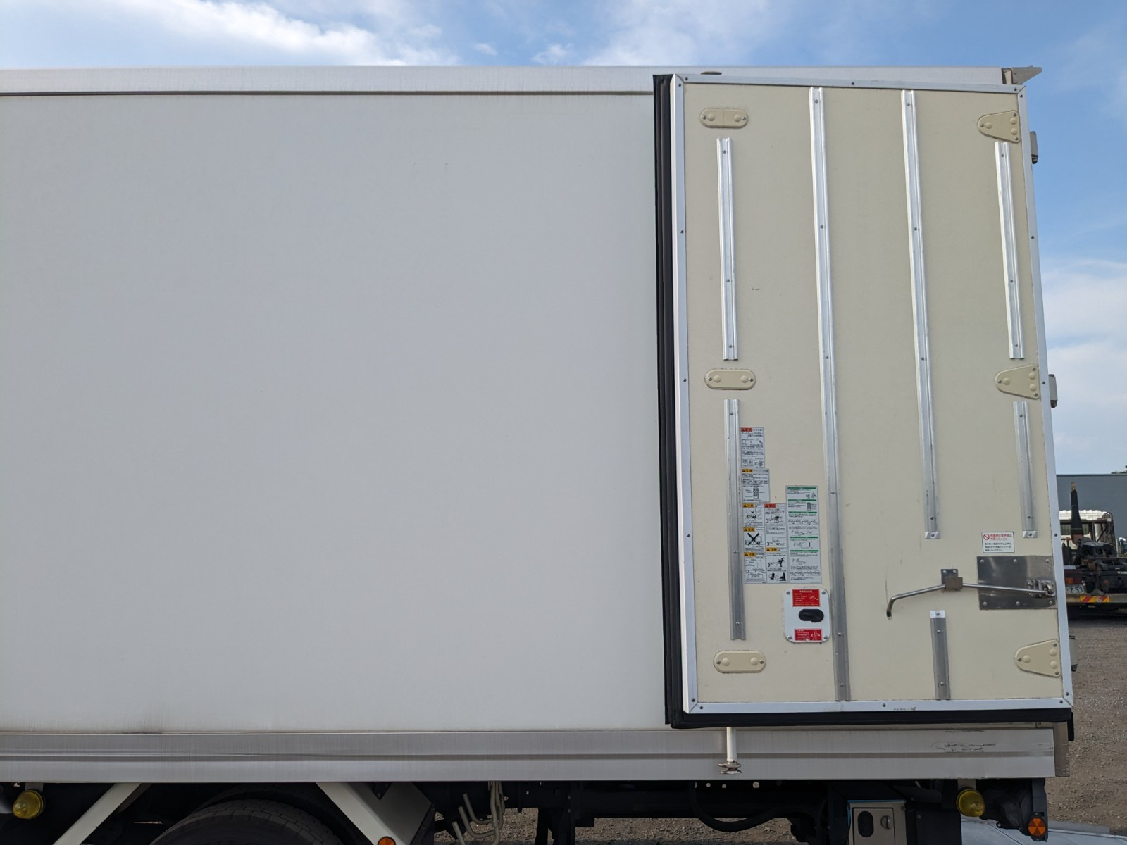 日野 レンジャー 2KG-FC2ABA(2WD)の写真24