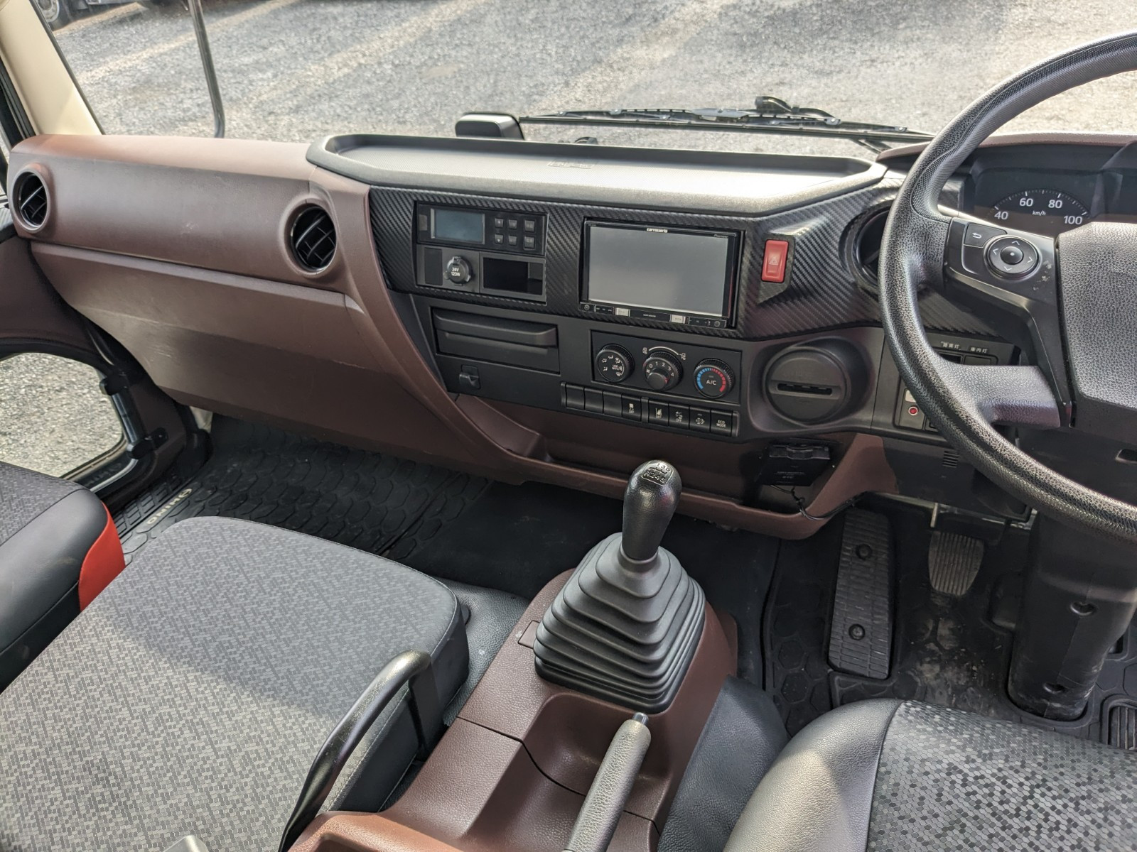 日野 レンジャー 2KG-FC2ABA(2WD)の写真41