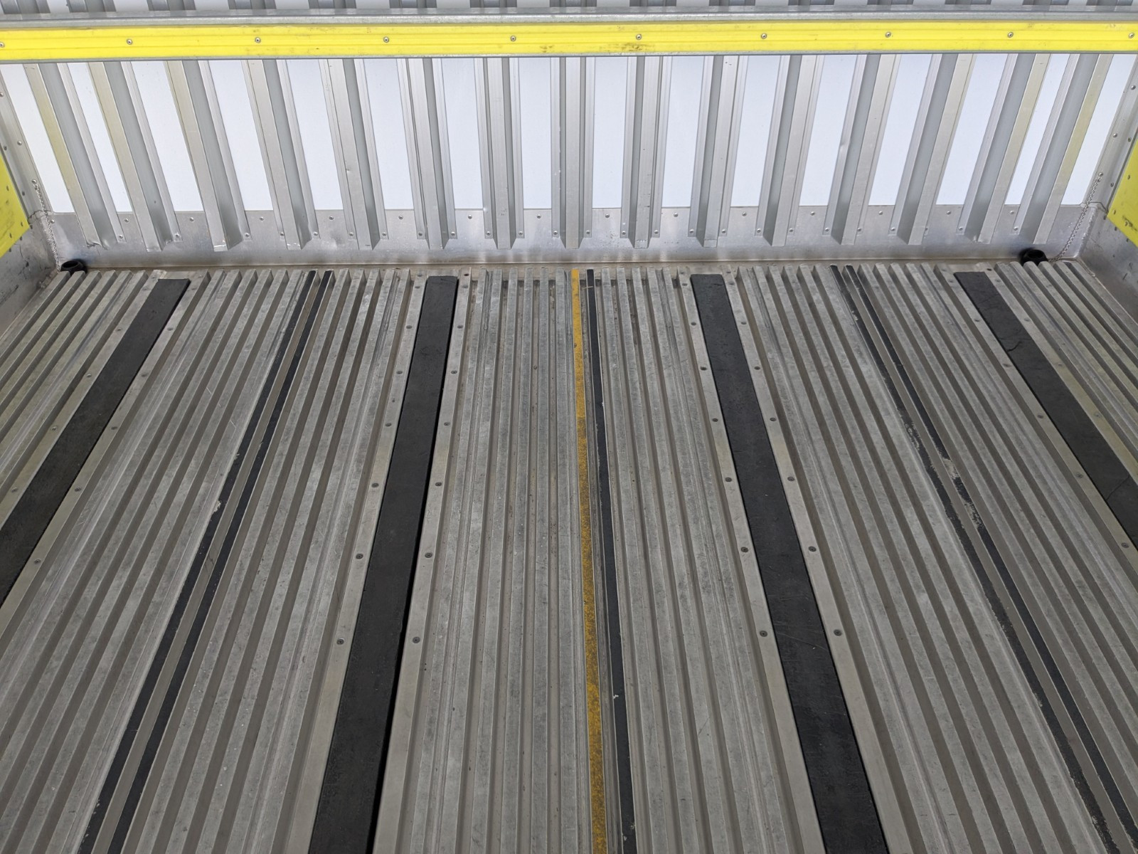 日野 レンジャー 2KG-FC2ABG(2WD)の写真20