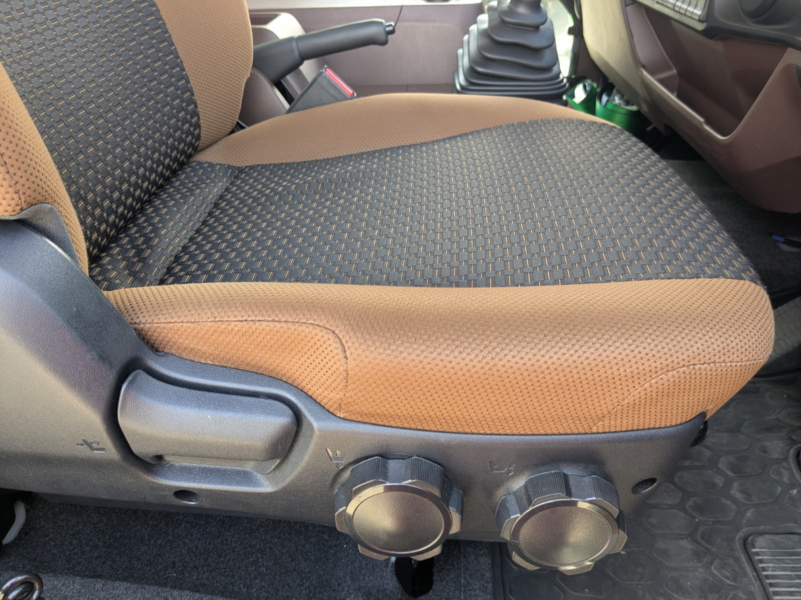 日野 レンジャー 2KG-FC2ABG(2WD)の写真36