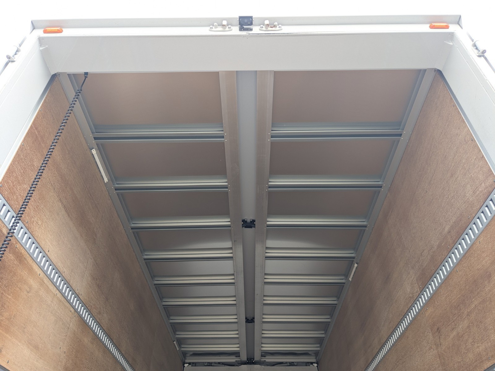 日野 レンジャー 2KG-FD2ABG(2WD)の写真11