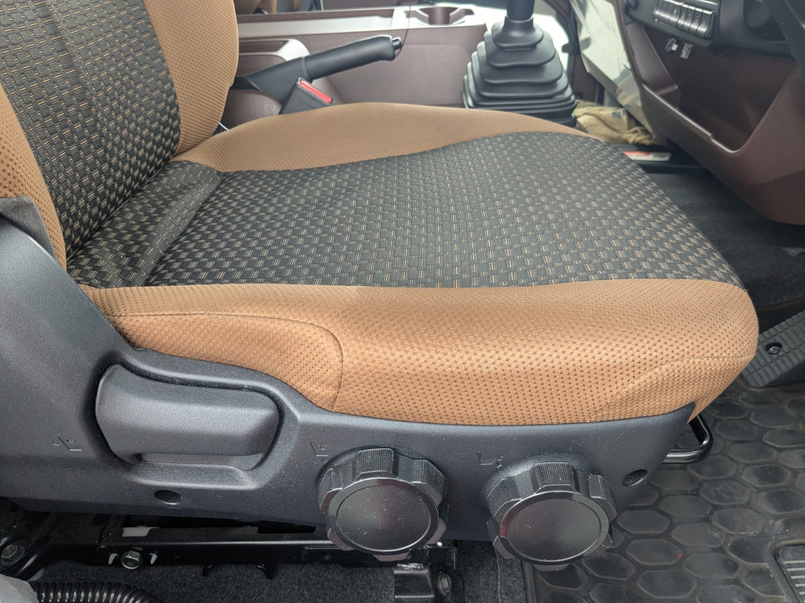 日野 レンジャー 2KG-FD2ABG(2WD)の写真36