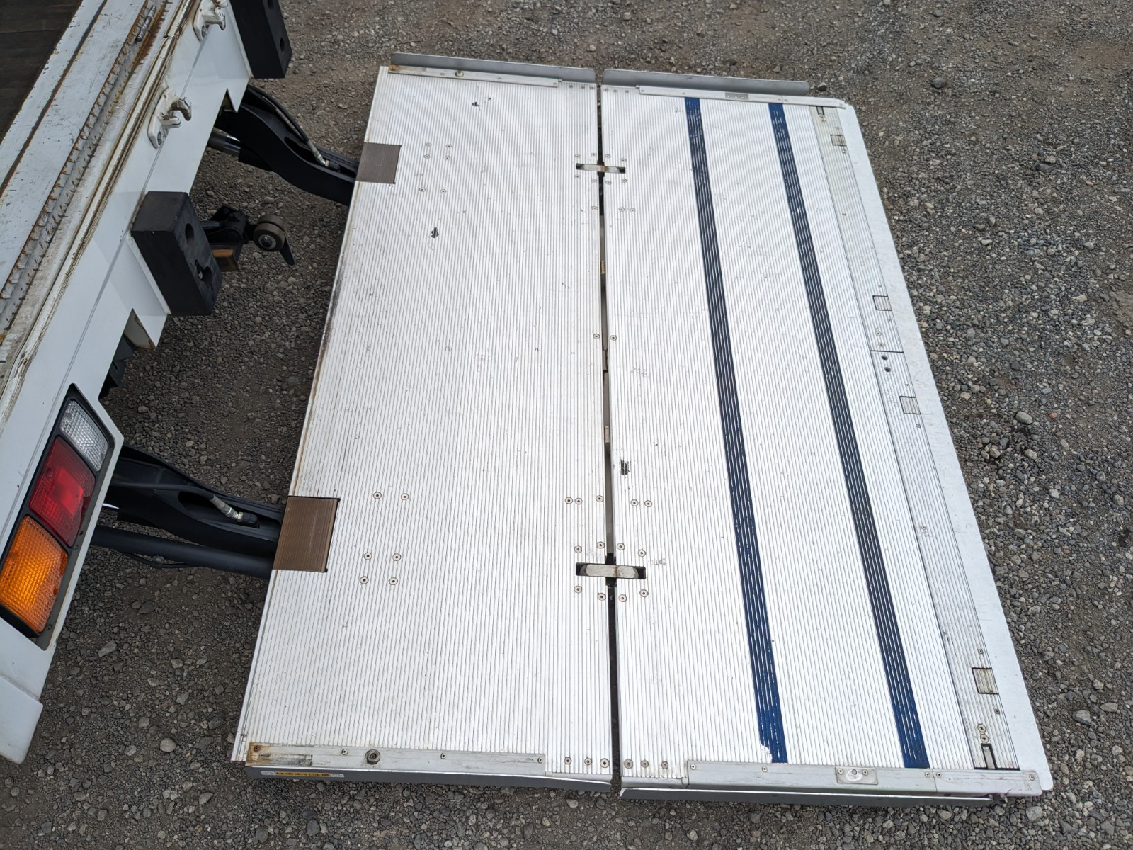 三菱 ファイター 2KG-FK65F(2WD)の写真11