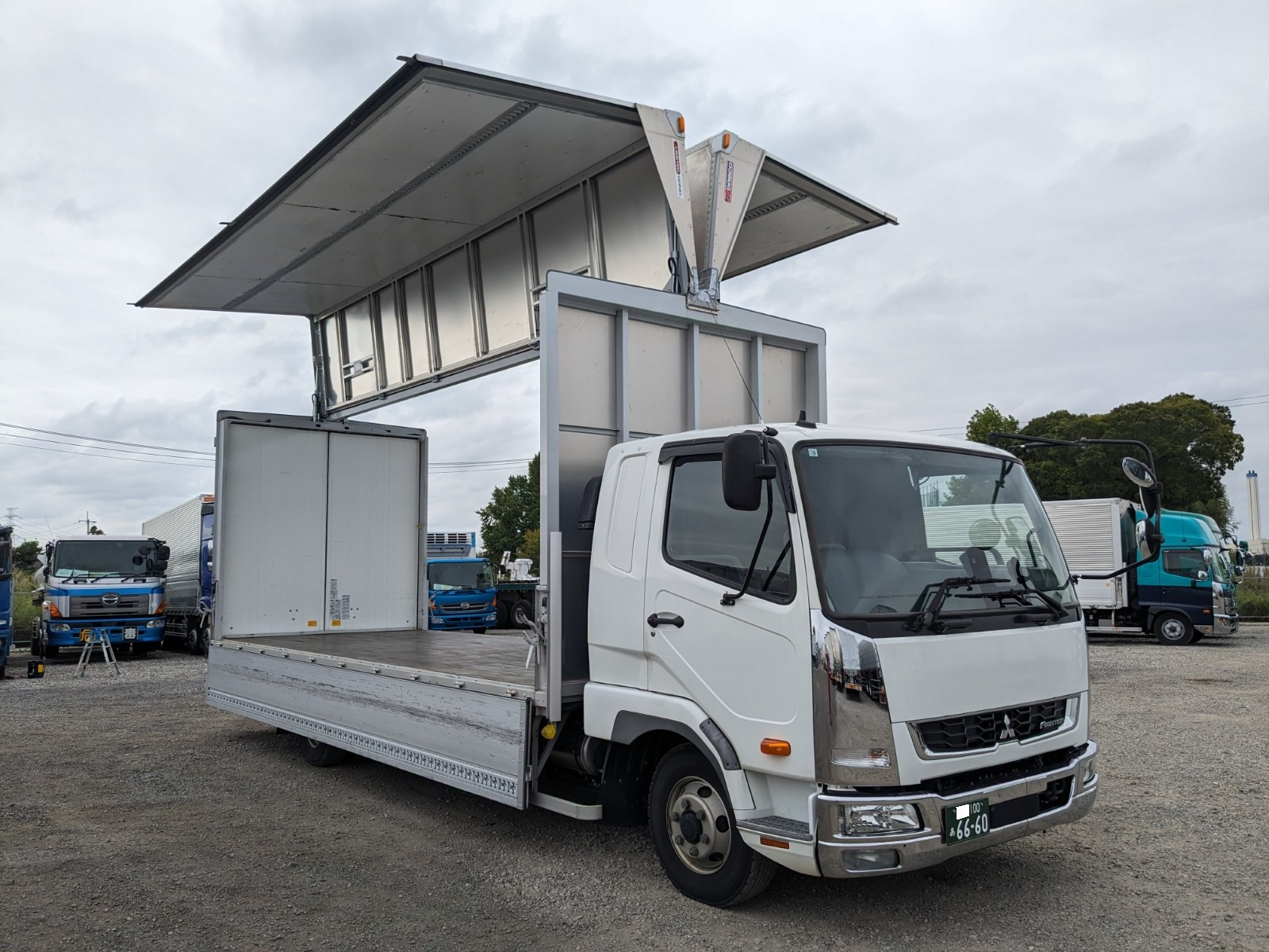 三菱 ファイター 2KG-FK65F(2WD)の写真36