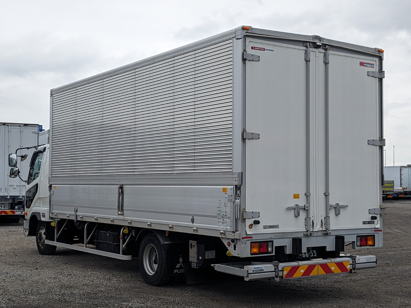 三菱 ファイター 2KG-FK65F(2WD)の写真4