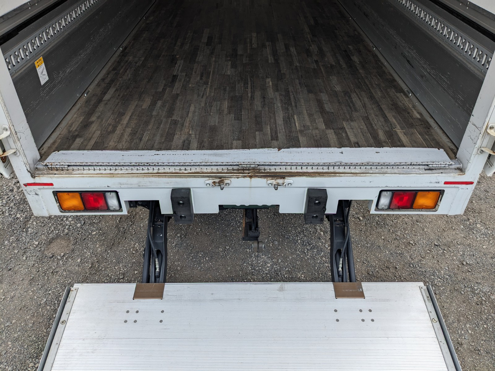 三菱 ファイター 2KG-FK65F(2WD)の写真13