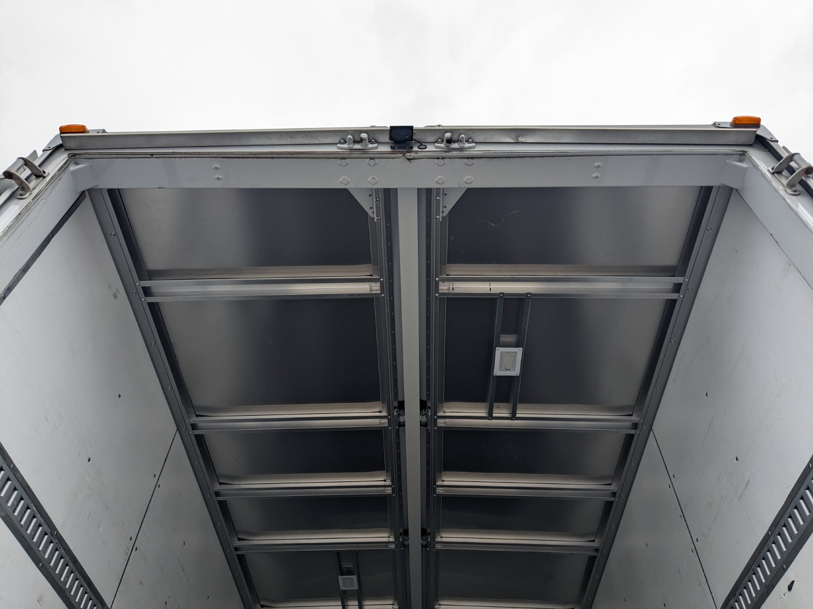 三菱 ファイター 2KG-FK65F(2WD)の写真14