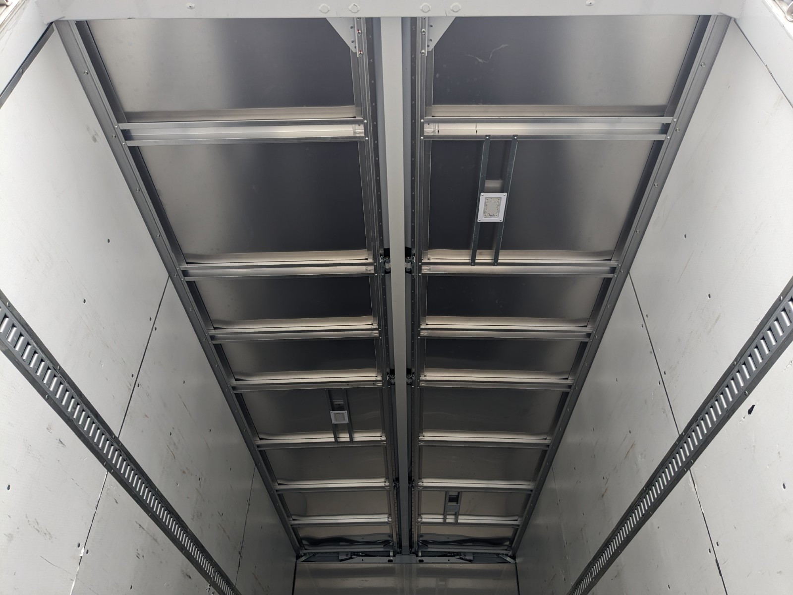 三菱 ファイター 2KG-FK65F(2WD)の写真16